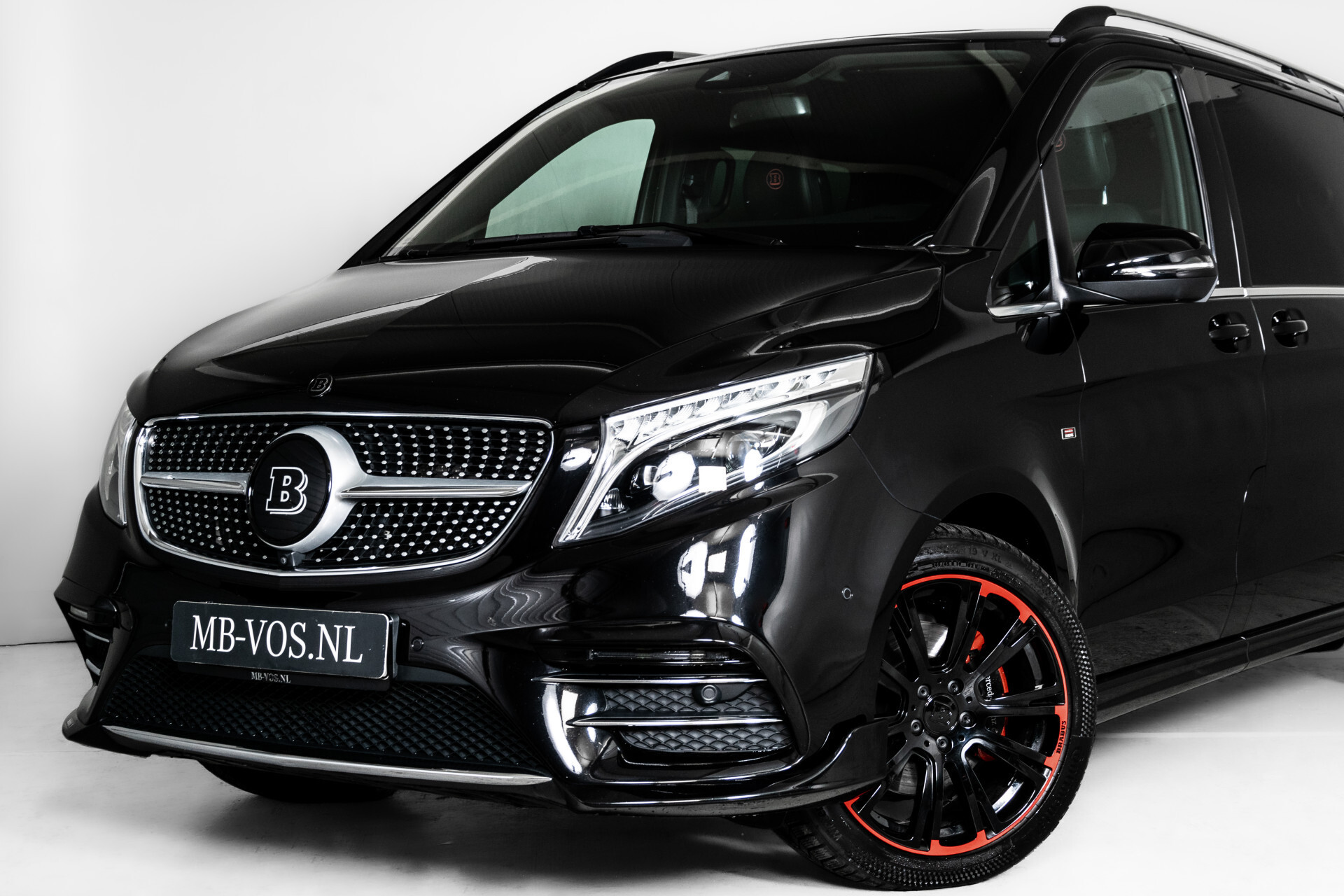 Mercedes-Benz V-Klasse 300 DC Extra Lang 4-Matic BRABUS D30 Foto 46