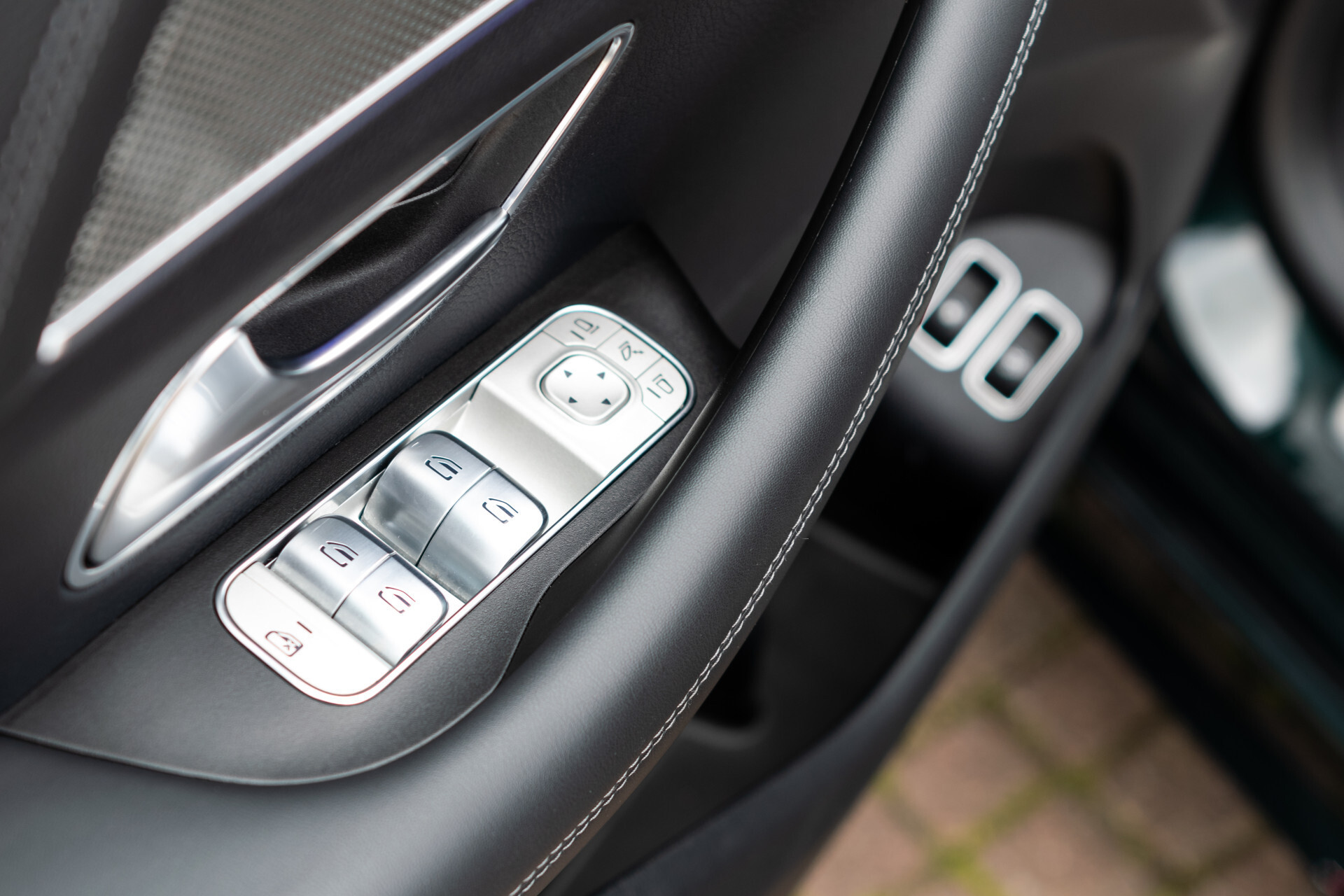 Mercedes-Benz GLE 350 e 4-M AMG Luchtvering | HUD | Rij-Assist | Keyless | Memory | Burmester | Stoelkoeling | Softclose Aut9 Foto 10