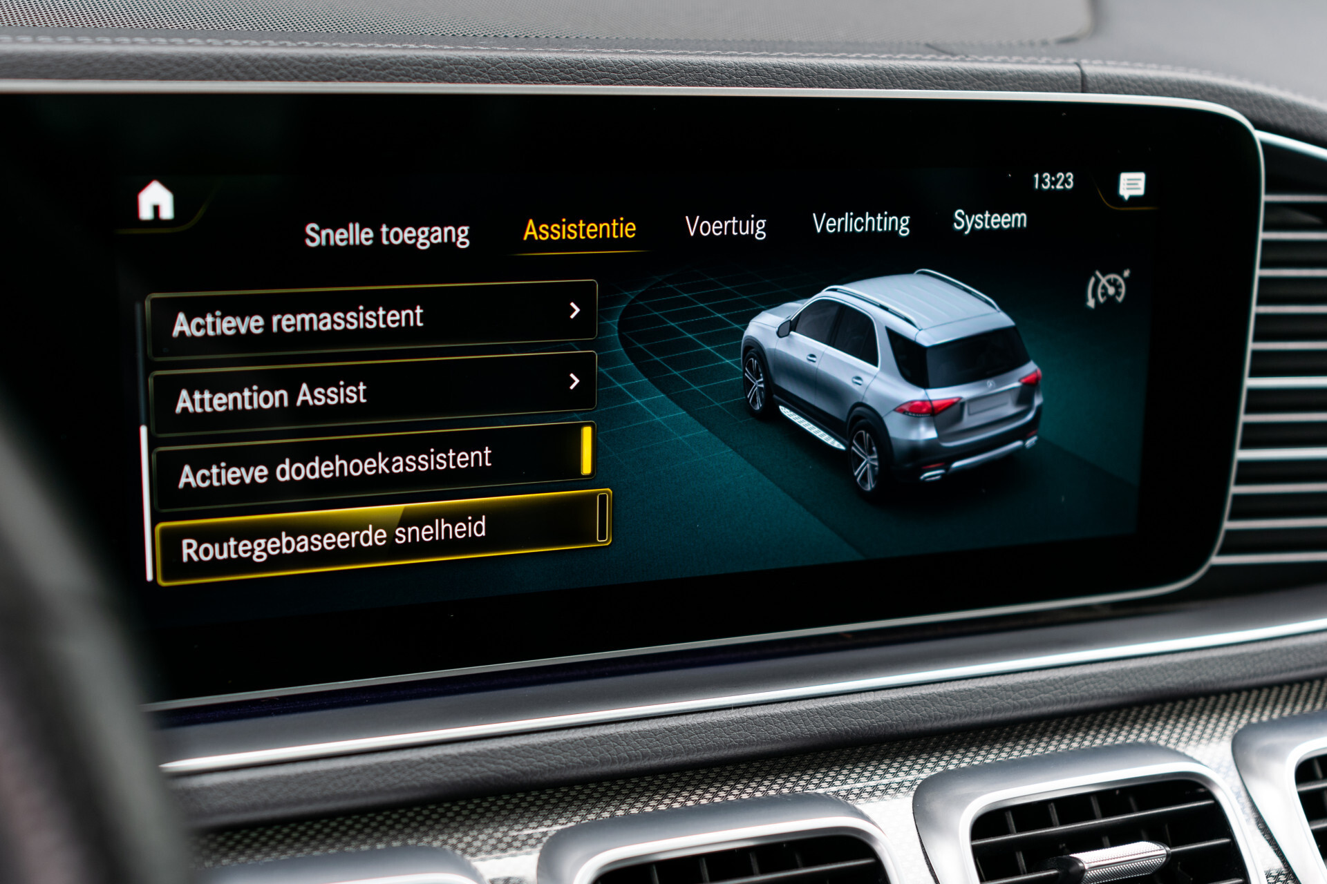 Mercedes-Benz GLE 350 e 4-M AMG Luchtvering | HUD | Rij-Assist | Keyless | Memory | Burmester | Stoelkoeling | Softclose Aut9 Foto 21