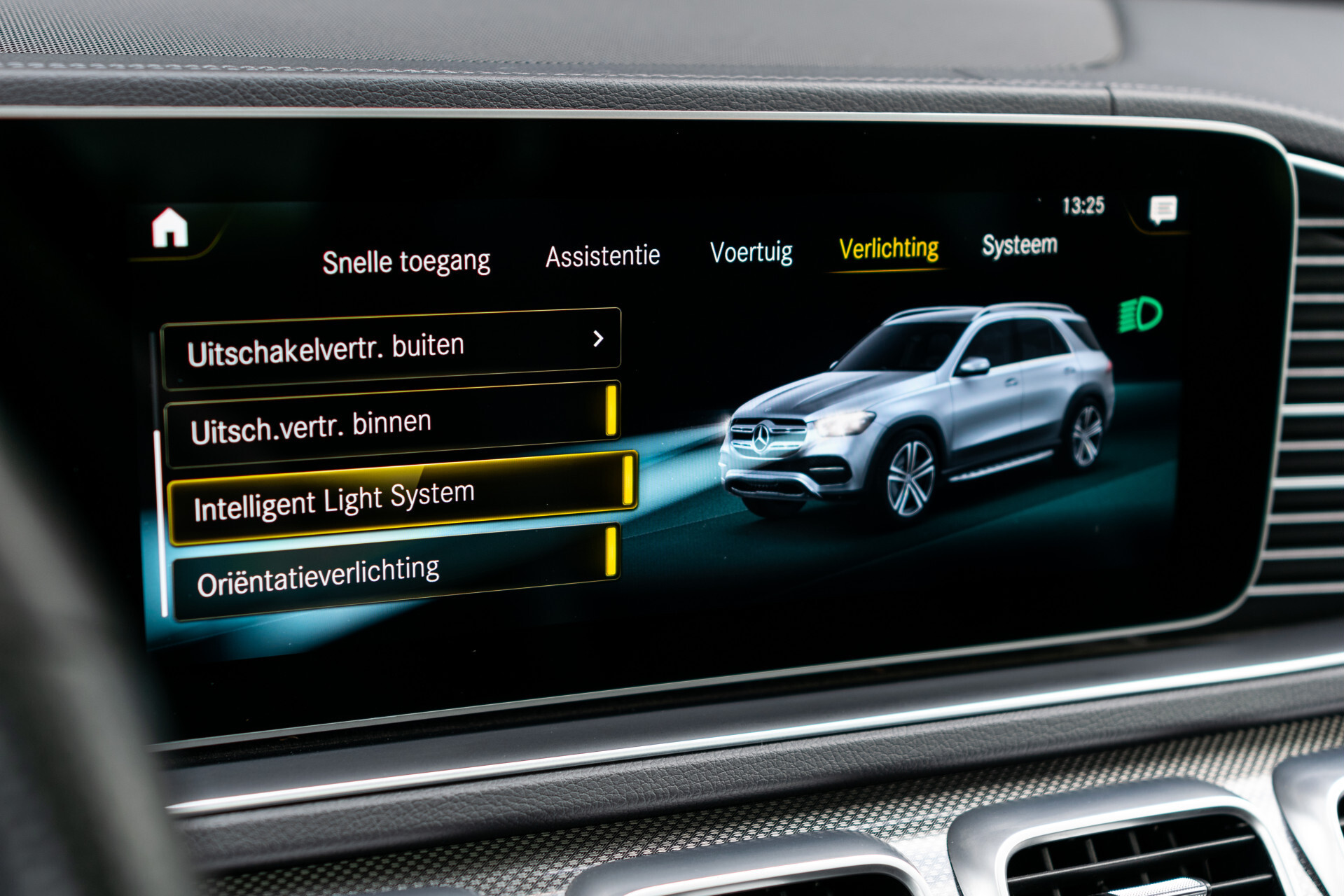 Mercedes-Benz GLE 350 e 4-M AMG Luchtvering | HUD | Rij-Assist | Keyless | Memory | Burmester | Stoelkoeling | Softclose Aut9 Foto 27