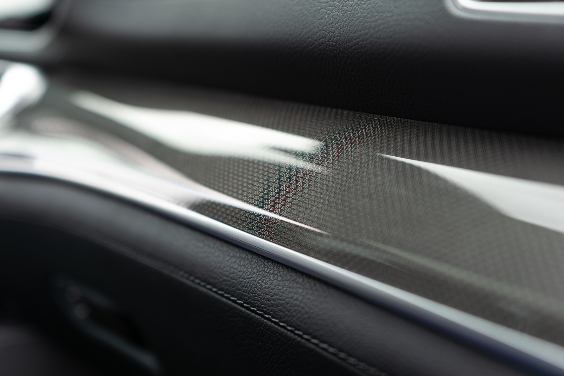 Mercedes-Benz GLE 350 e 4-M AMG Luchtvering | HUD | Rij-Assist | Keyless | Memory | Burmester | Stoelkoeling | Softclose Aut9 Foto 28