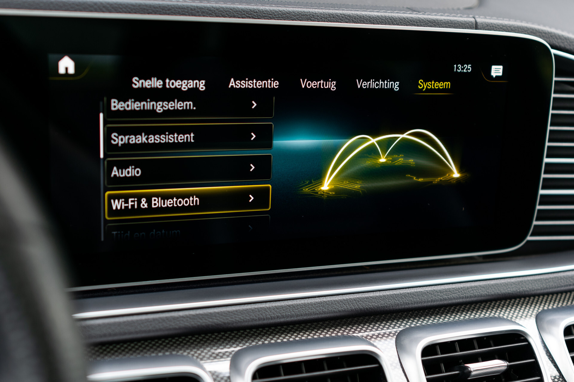 Mercedes-Benz GLE 350 e 4-M AMG Luchtvering | HUD | Rij-Assist | Keyless | Memory | Burmester | Stoelkoeling | Softclose Aut9 Foto 29