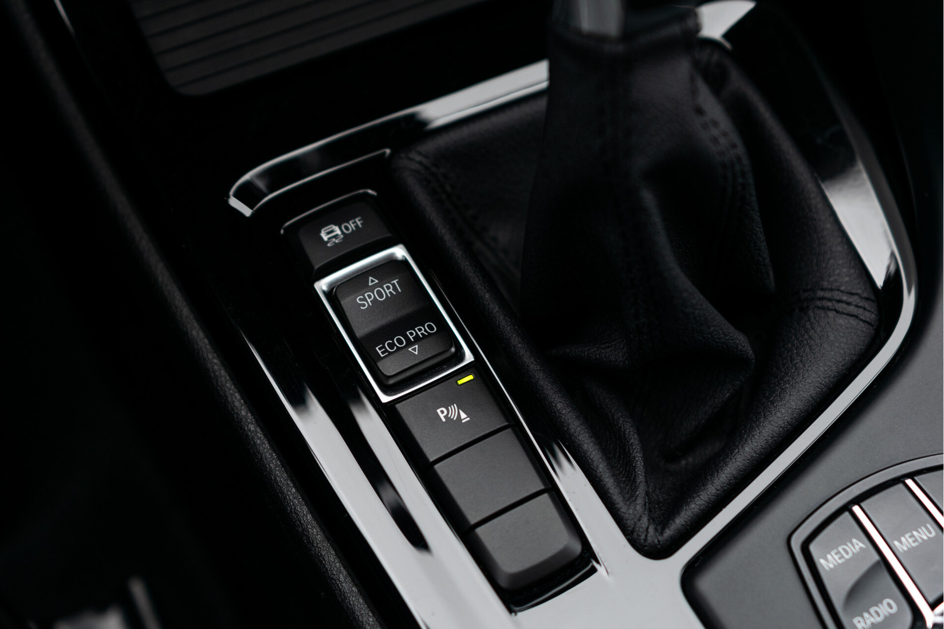 BMW X1 sDrive20i M Sport High Executive | HUD |  | 1ste eigenaresse Foto 22