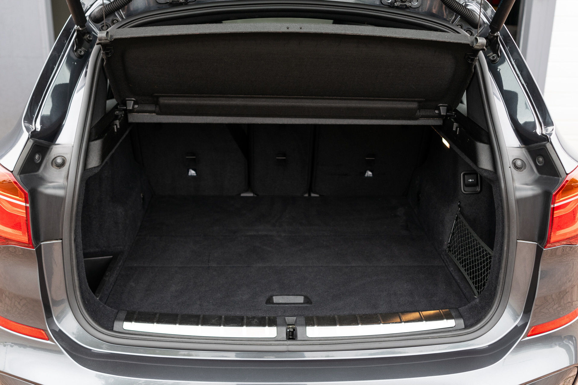 BMW X1 sDrive20i M Sport High Executive | HUD |  | 1ste eigenaresse Foto 27