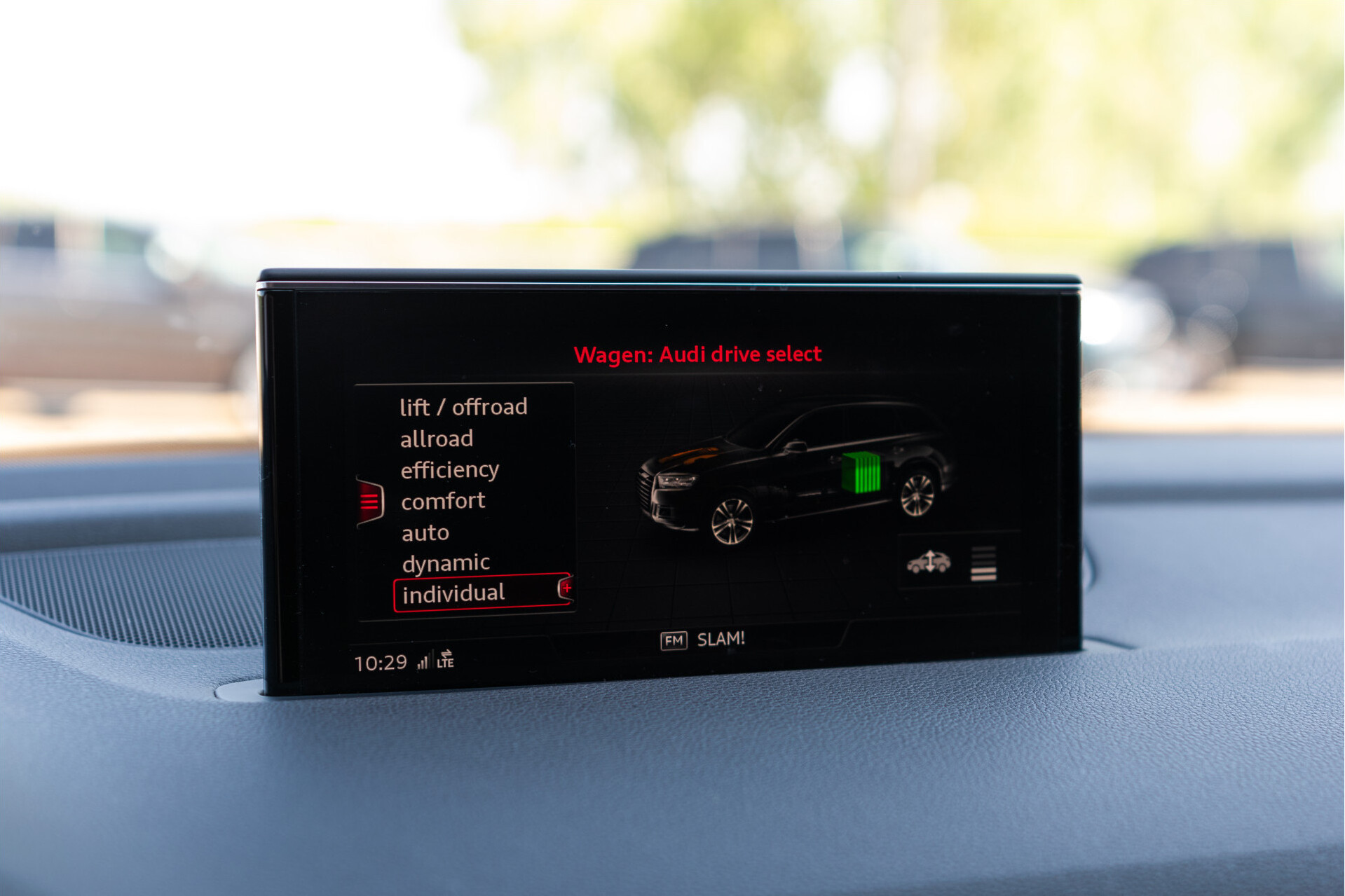 Audi Q7 3.0 TDI E-tron Quattro Sport | Luchtvering | HUD | Bose | Trekhaak | Verwarmd stuur | 1ste eigenaar Foto 11