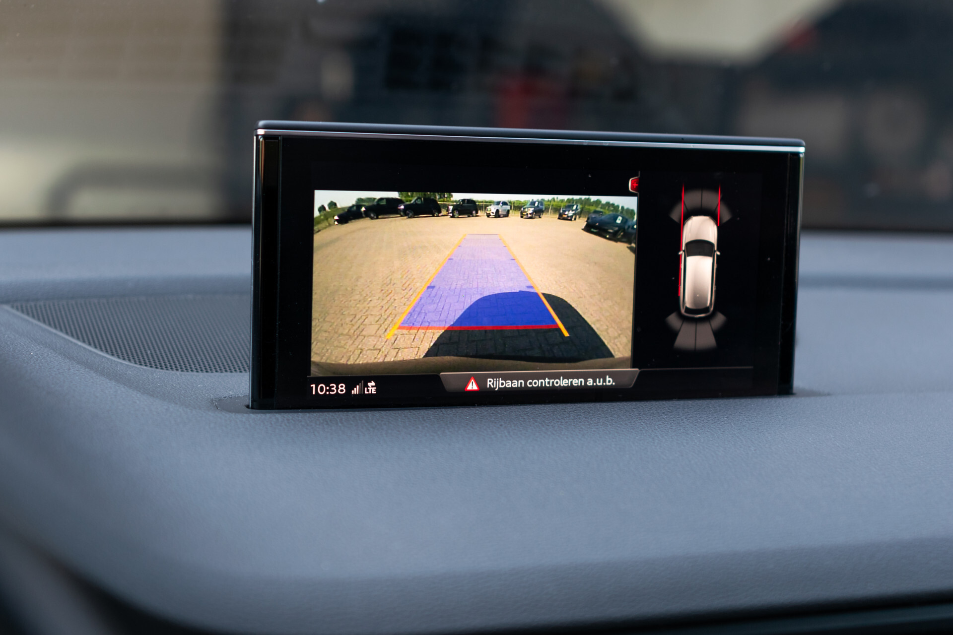 Audi Q7 3.0 TDI E-tron Quattro Sport | Luchtvering | HUD | Bose | Trekhaak | Verwarmd stuur | 1ste eigenaar Foto 17