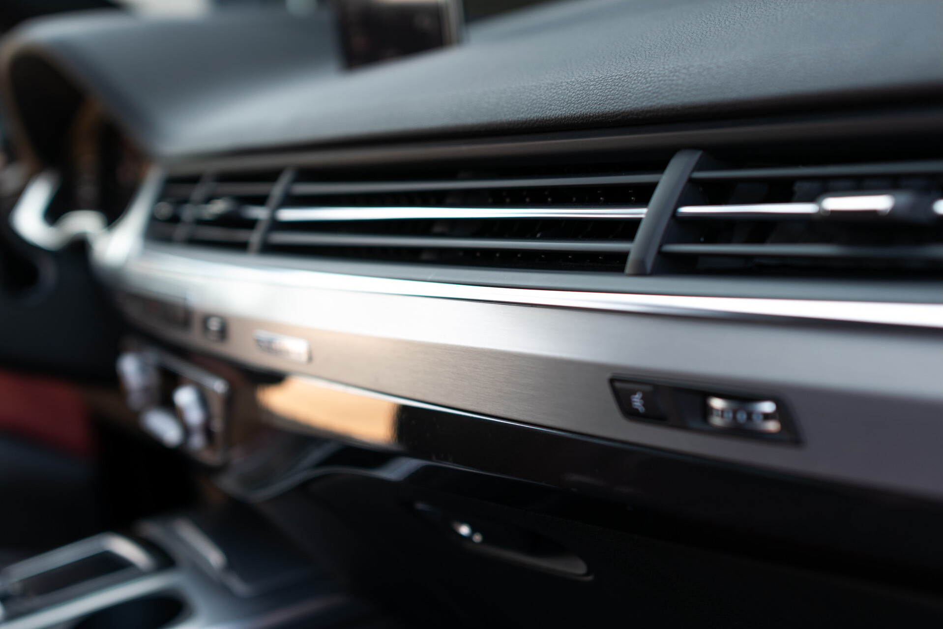 Audi Q7 3.0 TDI E-tron Quattro Sport | Luchtvering | HUD | Bose | Trekhaak | Verwarmd stuur | 1ste eigenaar Foto 25