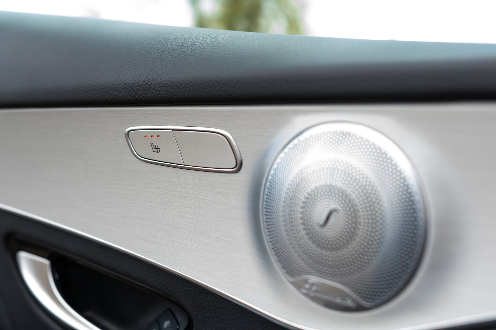 Mercedes-Benz GLC Coupé 250 4-M AMG Night | Distronic | Burmester | Schuifdak | 20" | Treeplanken | 360 camera Foto 11