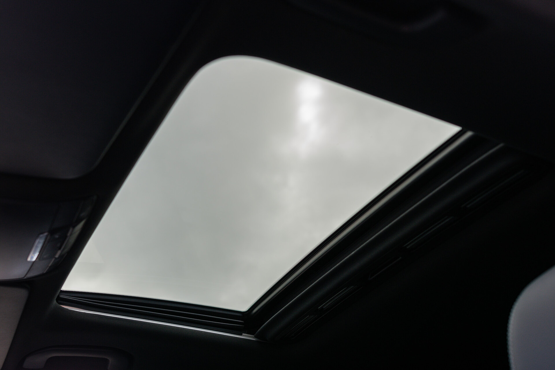 Mercedes-Benz GLC Coupé 250 4-M AMG Night | Distronic | Burmester | Schuifdak | 20" | Treeplanken | 360 camera Foto 24