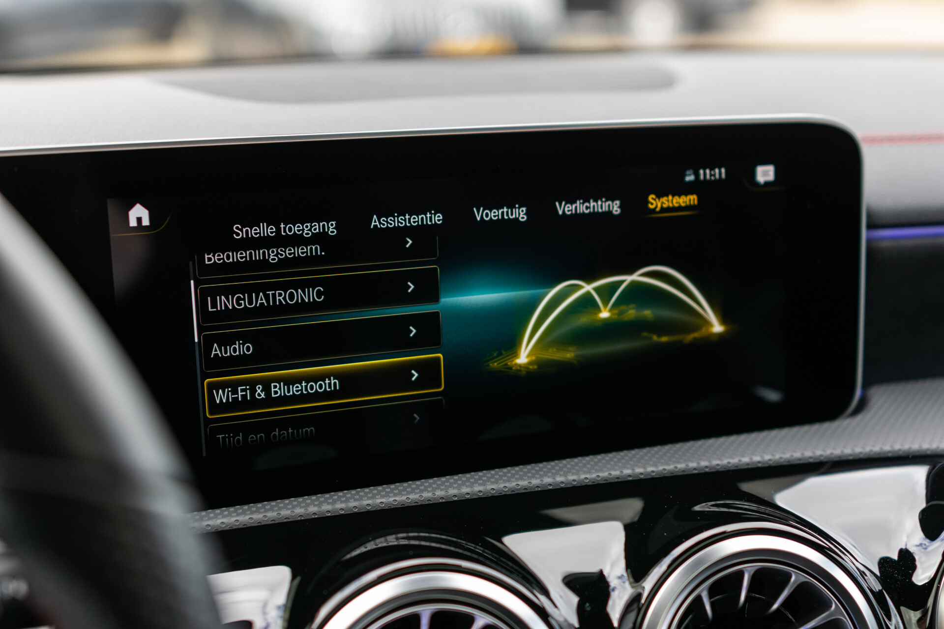 Mercedes-Benz CLA-Klasse Shooting Brake 180 AMG Night | Panorama | Widescreen | Camera | Ambient | DAB Foto 19