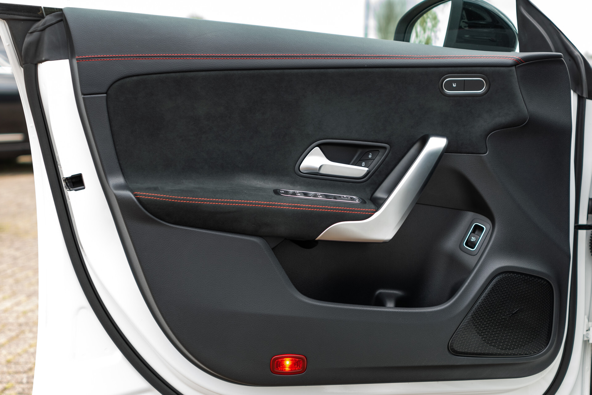 Mercedes-Benz CLA-Klasse Shooting Brake 180 AMG Night | Panorama | Widescreen | Camera | Ambient | DAB Foto 8