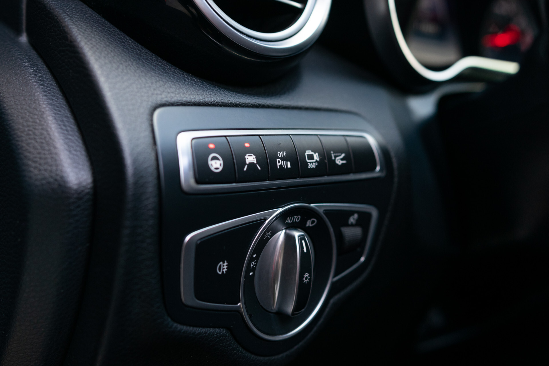 Mercedes-Benz C-Klasse Estate 43 AMG 4-M Panorama | Night | Rij-assistentie | Burmester | HUD | 360 | Auto trekhaak Aut9 Foto 17