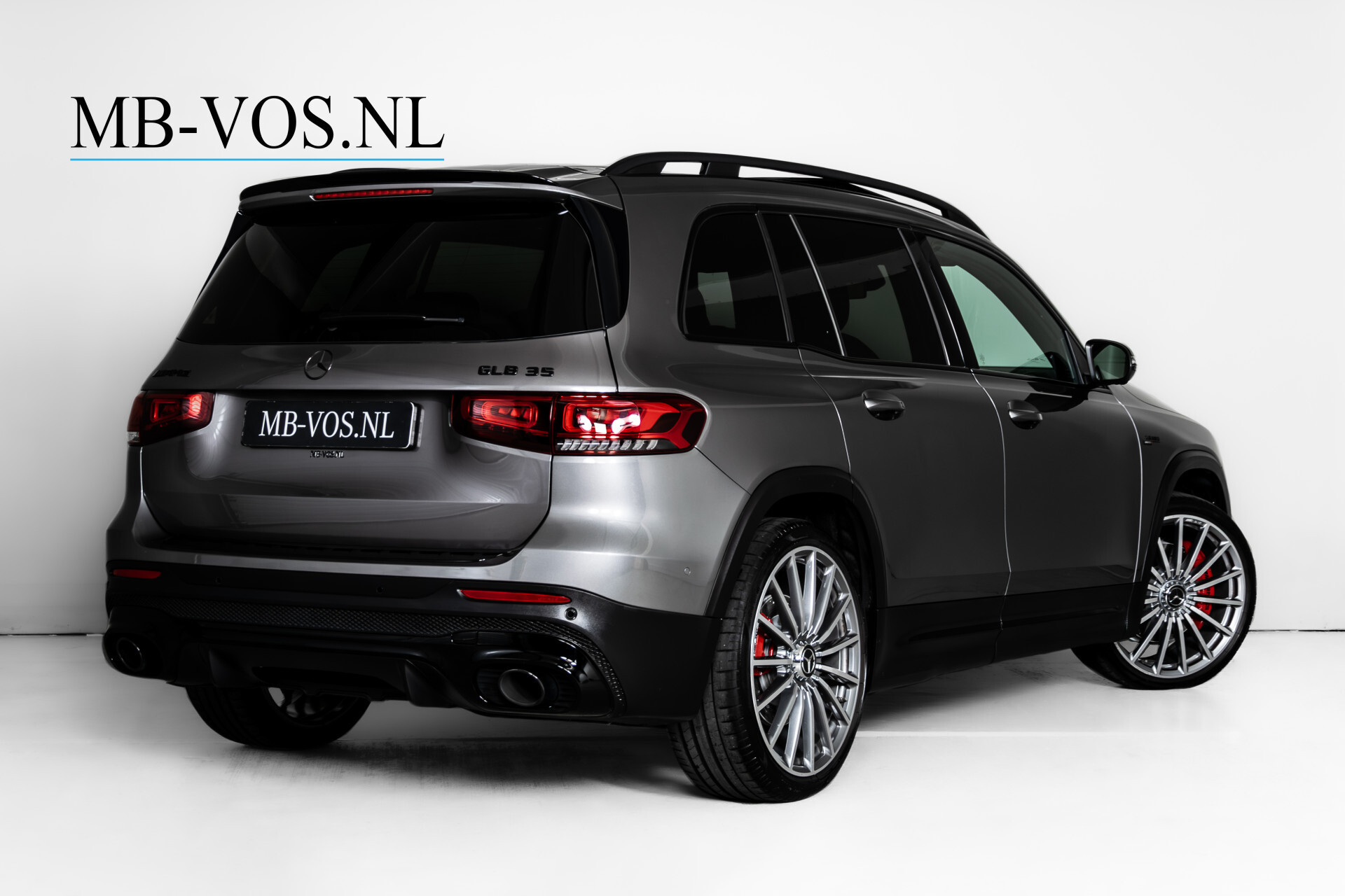 Mercedes-Benz GLB 35 AMG 4-M Night | Panorama | Burmester | 21" | 360 Camera | Auto-Trekhaak Foto 2