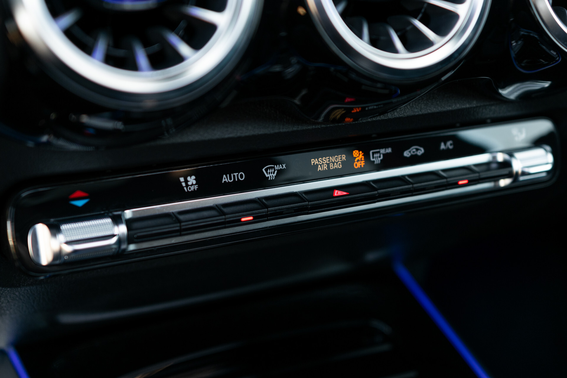 Mercedes-Benz GLB 35 AMG 4-M Night | Panorama | Burmester | 21" | 360 Camera | Auto-Trekhaak Foto 23