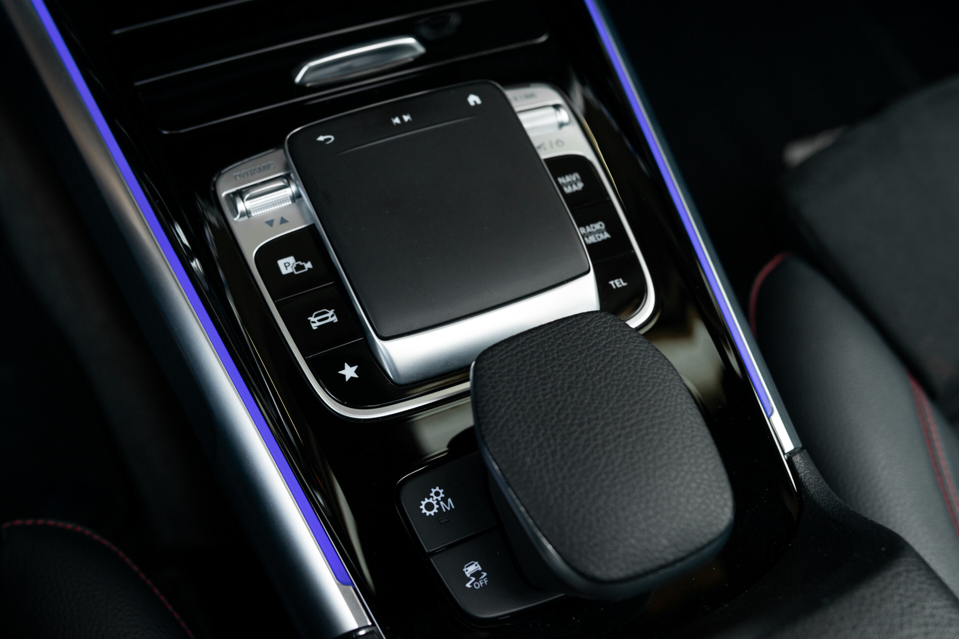 Mercedes-Benz GLB 35 AMG 4-M Night | Panorama | Burmester | 21" | 360 Camera | Auto-Trekhaak Foto 25