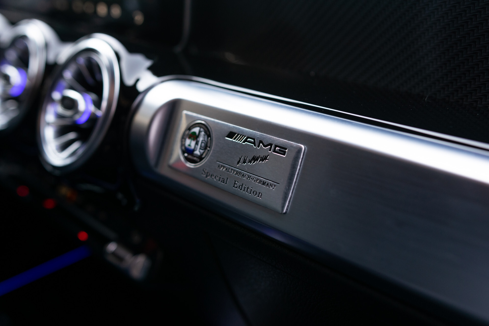 Mercedes-Benz GLB 35 AMG 4-M Night | Panorama | Burmester | 21" | 360 Camera | Auto-Trekhaak Foto 27