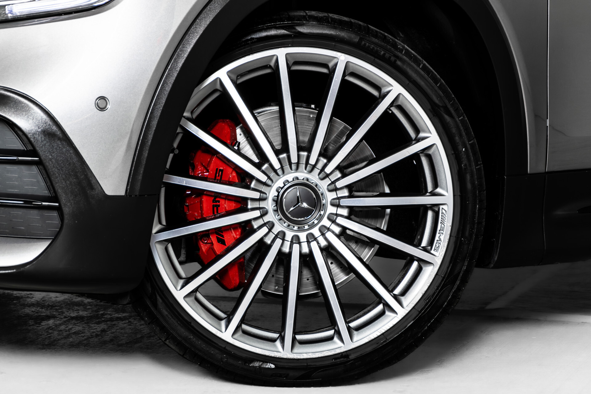 Mercedes-Benz GLB 35 AMG 4-M Night | Panorama | Burmester | 21" | 360 Camera | Auto-Trekhaak Foto 33