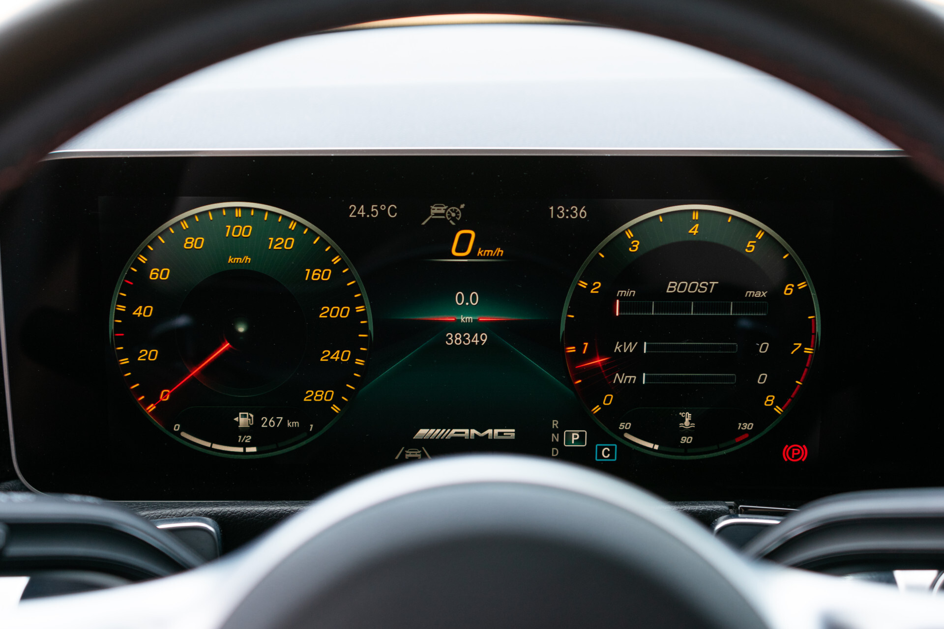 Mercedes-Benz GLB 35 AMG 4-M Night | Panorama | Burmester | 21" | 360 Camera | Auto-Trekhaak Foto 7