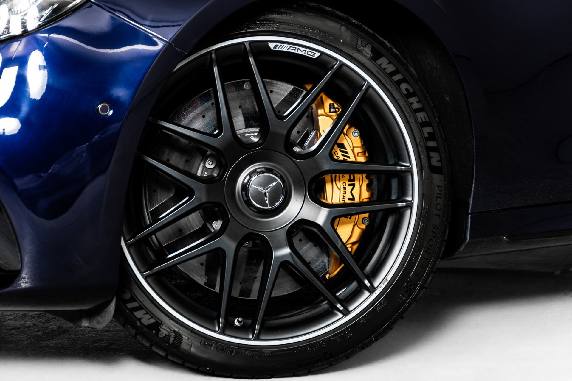 Mercedes-Benz E-Klasse 63 S AMG 4M-M Brabus 800 | Akrapovic | Ceramic | Edition 1 | Designo Mystic Foto 50