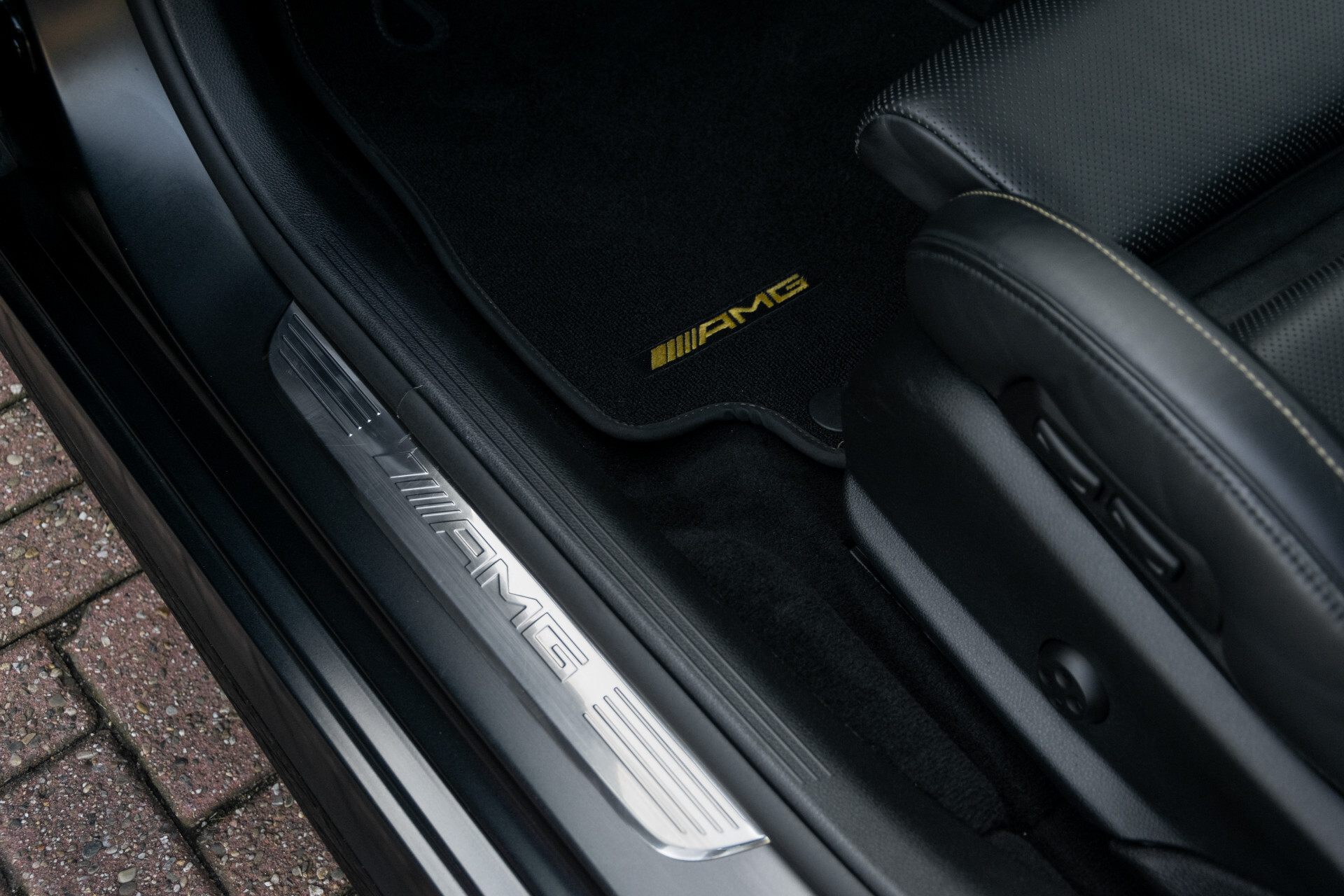 Mercedes-Benz E-Klasse 63 S AMG 4-Matic+ Edition 1 Matzwart | Carbon | Full Options Aut9 Foto 31