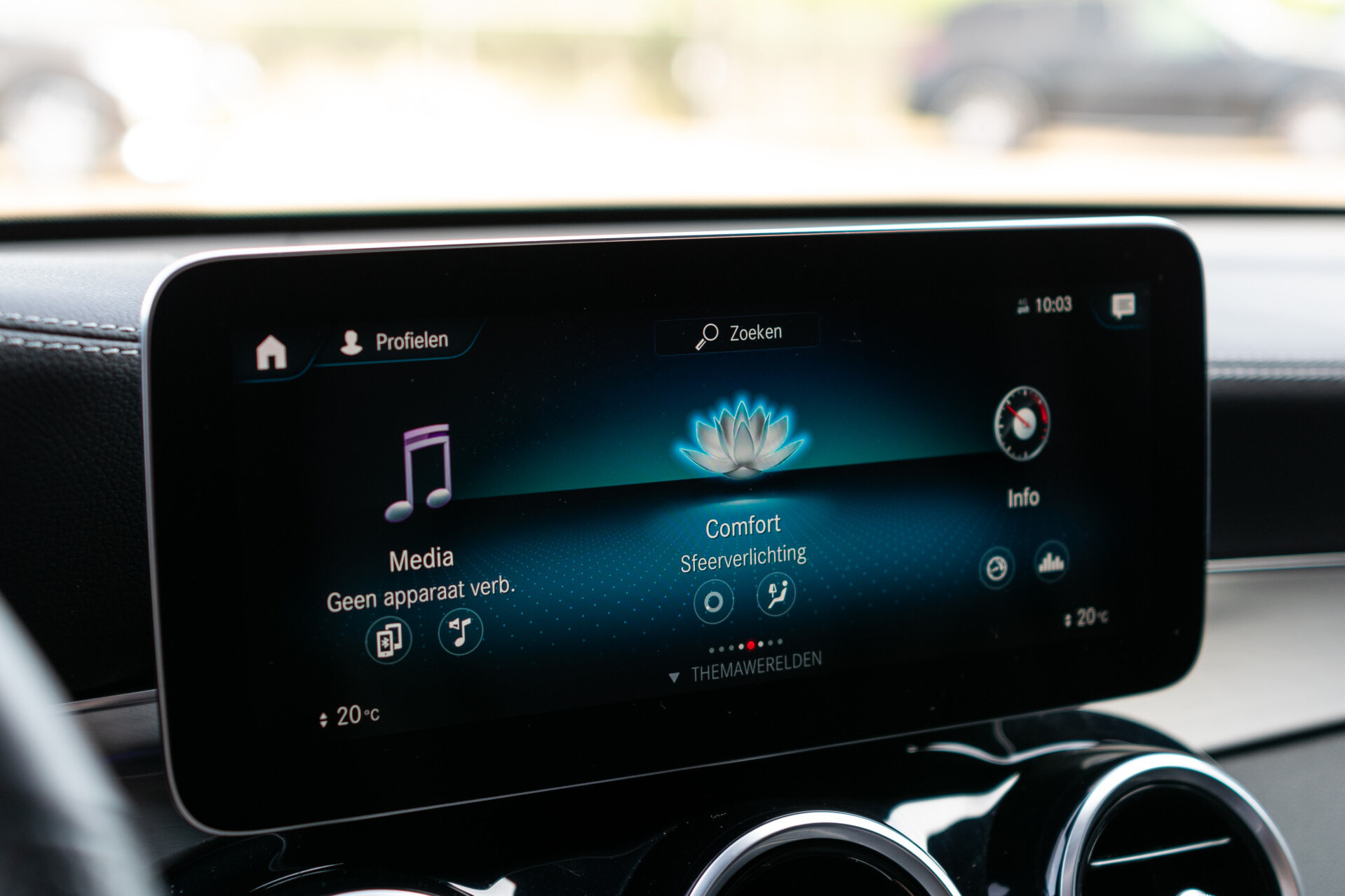 Mercedes-Benz GLC 300 4-M AMG Panorama | Keyless | Assistentiepakket | MBUX | Wegkl-trekhaak Foto 24