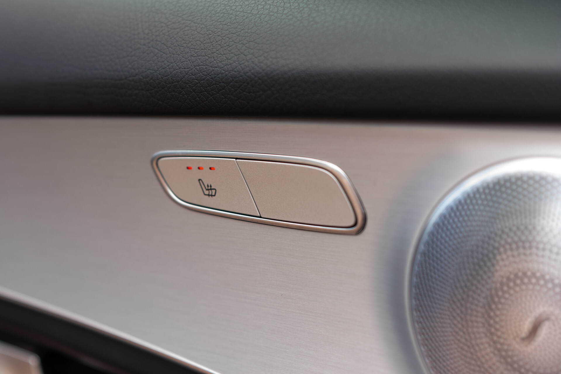 Mercedes-Benz GLC Coupé 250 4-M AMG | Schuifdak | 360 camera | Intelligent Light | Spoorpakket | Nightpakket Foto 13