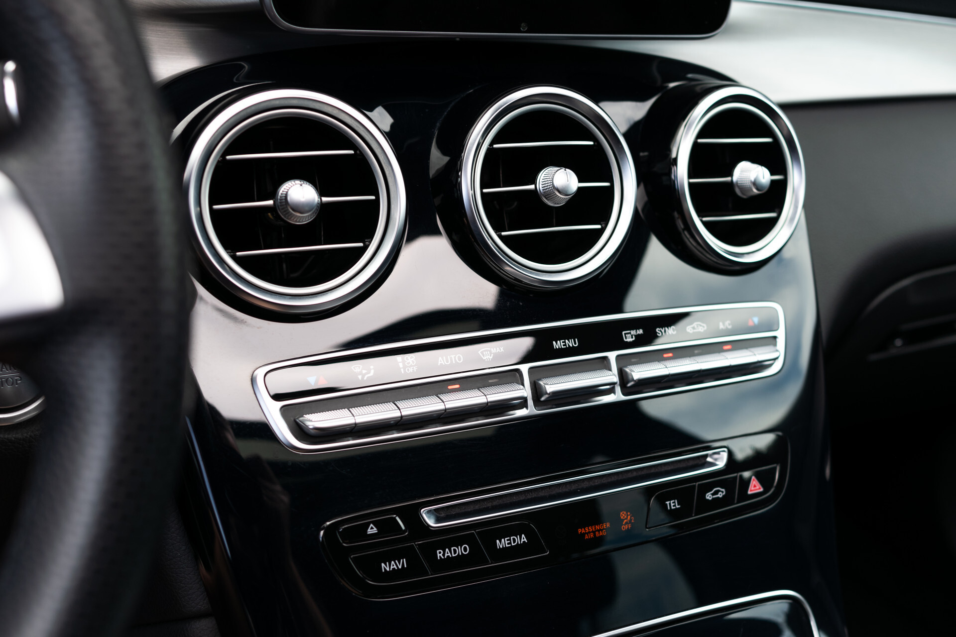 Mercedes-Benz GLC Coupé 250 4-M AMG | Schuifdak | 360 camera | Intelligent Light | Spoorpakket | Nightpakket Foto 19