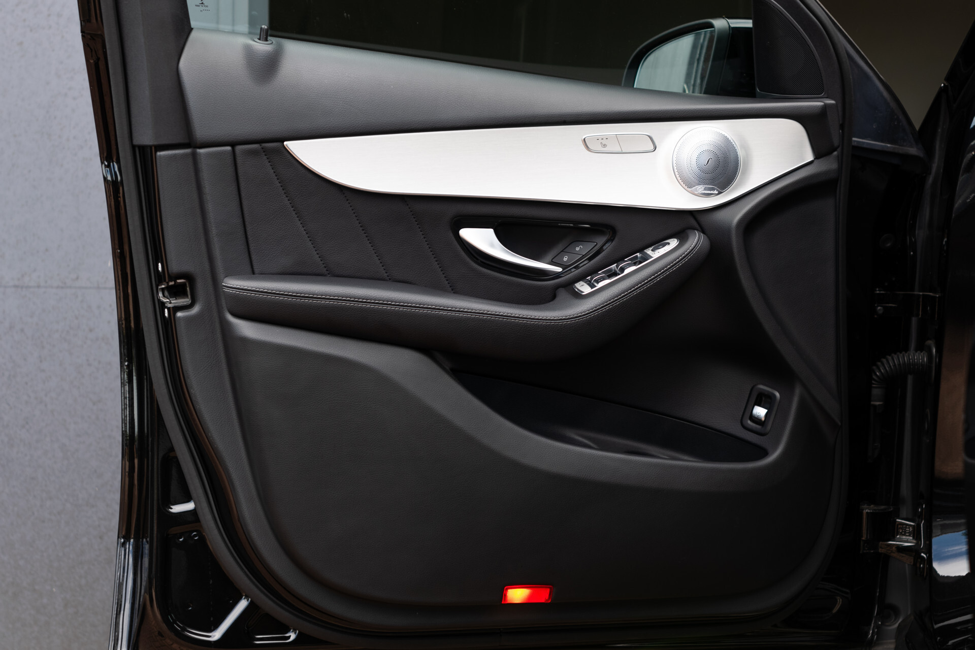 Mercedes-Benz GLC Coupé 250 4-M AMG | Schuifdak | 360 camera | Intelligent Light | Spoorpakket | Nightpakket Foto 9