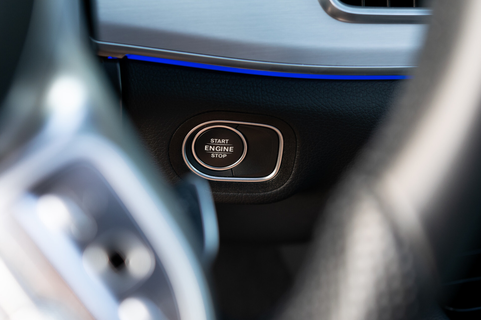 Mercedes-Benz GLE 350e 4-M AMG Night | Luchtvering | Panorama | Burmester Foto 26