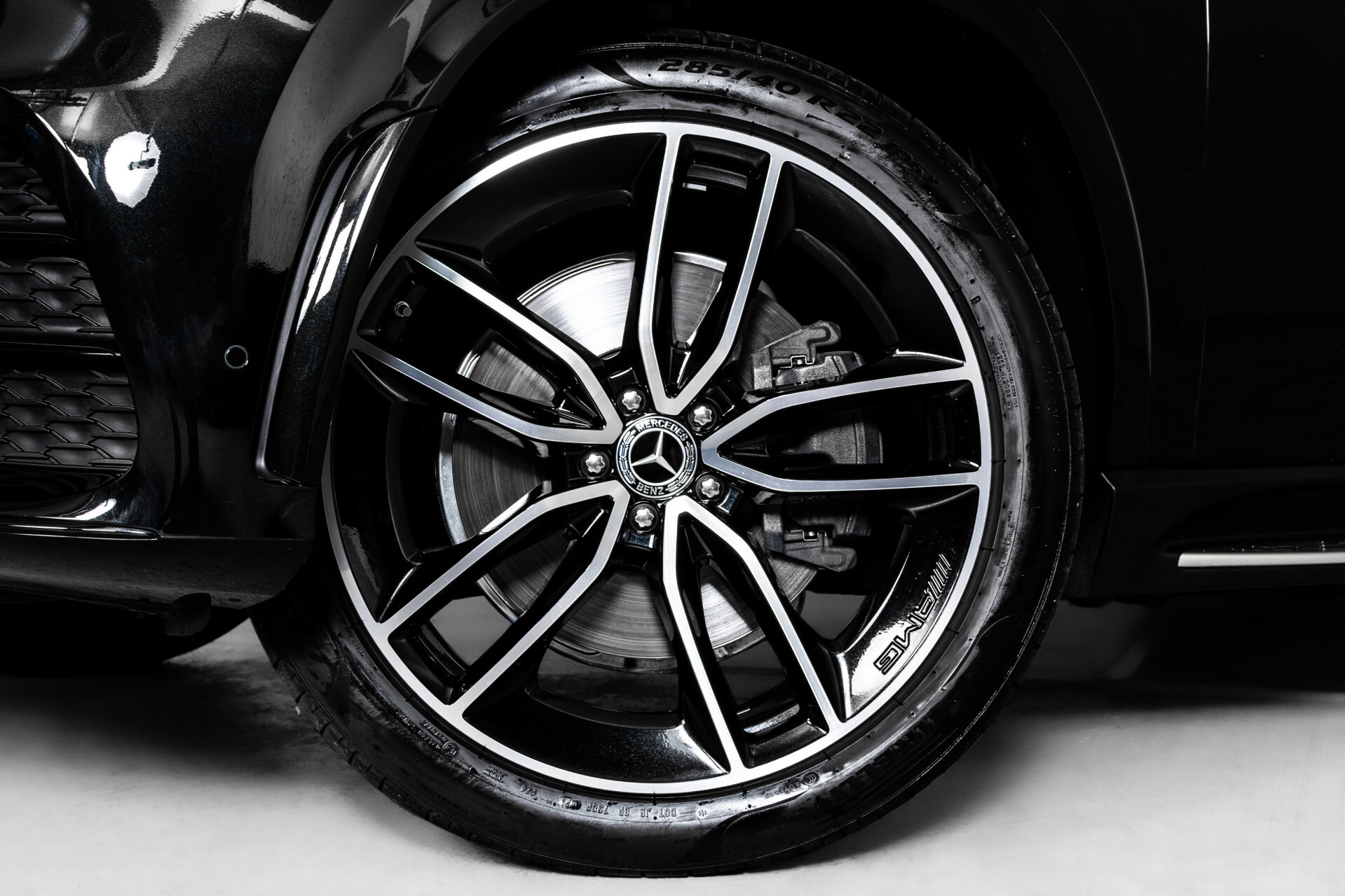 Mercedes-Benz GLE 350e 4-M AMG Night | Luchtvering | Panorama | Burmester Foto 38