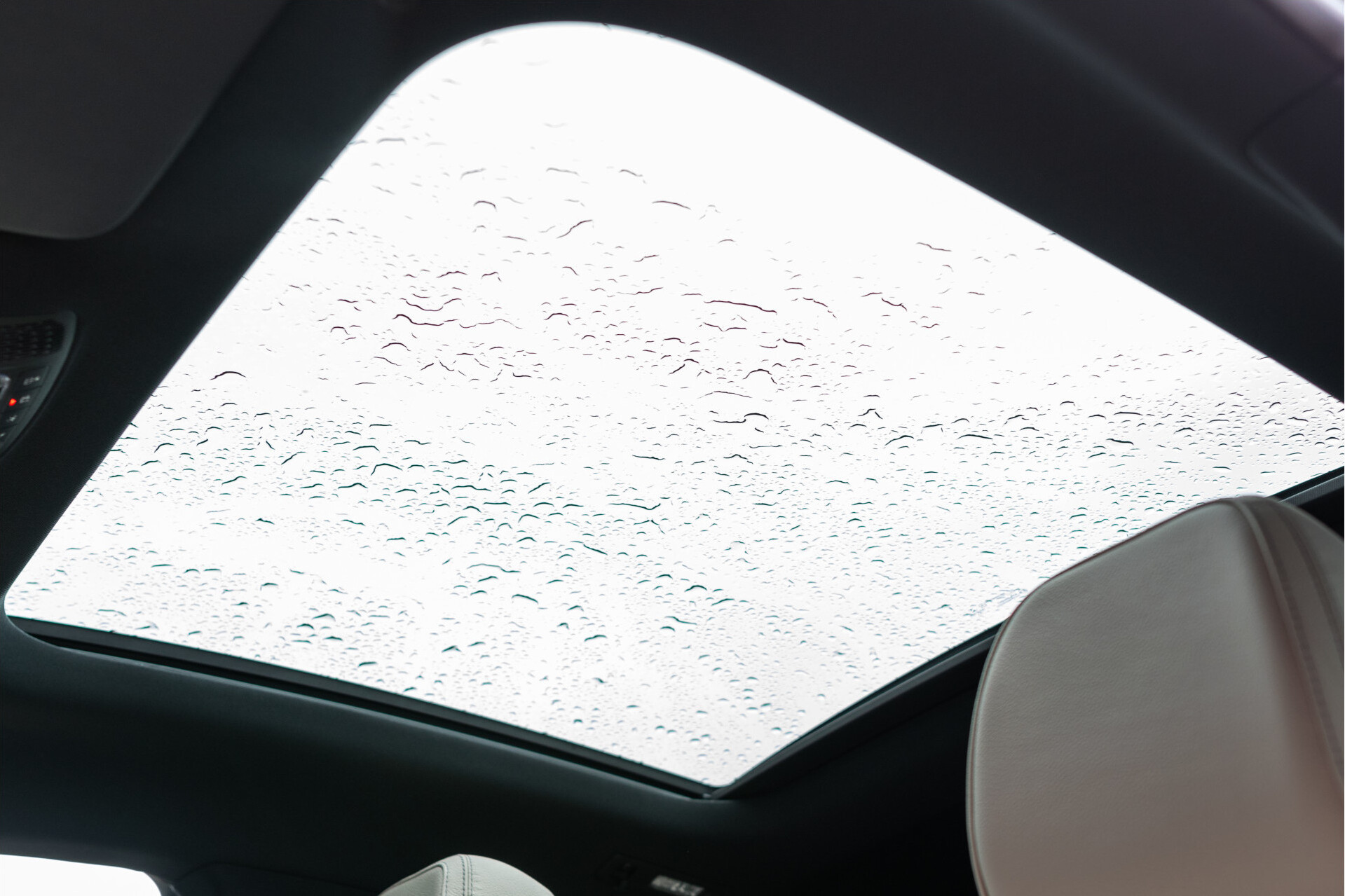 Mercedes-Benz GLE Coupé 350 e 4-M AMG Luchtvering | Panorama | Stoelkoeling | Mem | Burmester | Keyless | Distronic | Treeplanken | Panamericana Foto 10