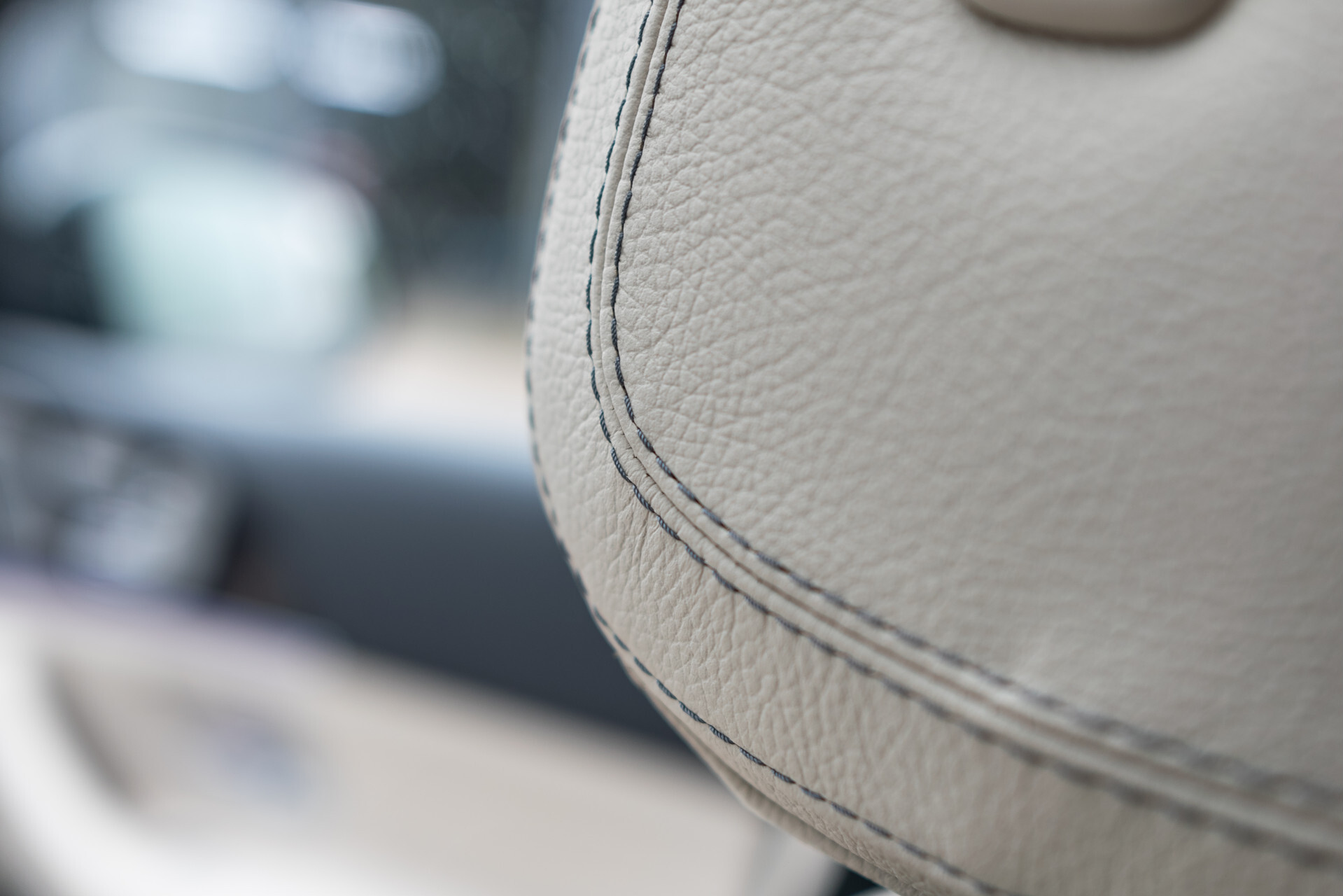 Mercedes-Benz GLE Coupé 350 e 4-M AMG Luchtvering | Panorama | Stoelkoeling | Mem | Burmester | Keyless | Distronic | Treeplanken | Panamericana Foto 14