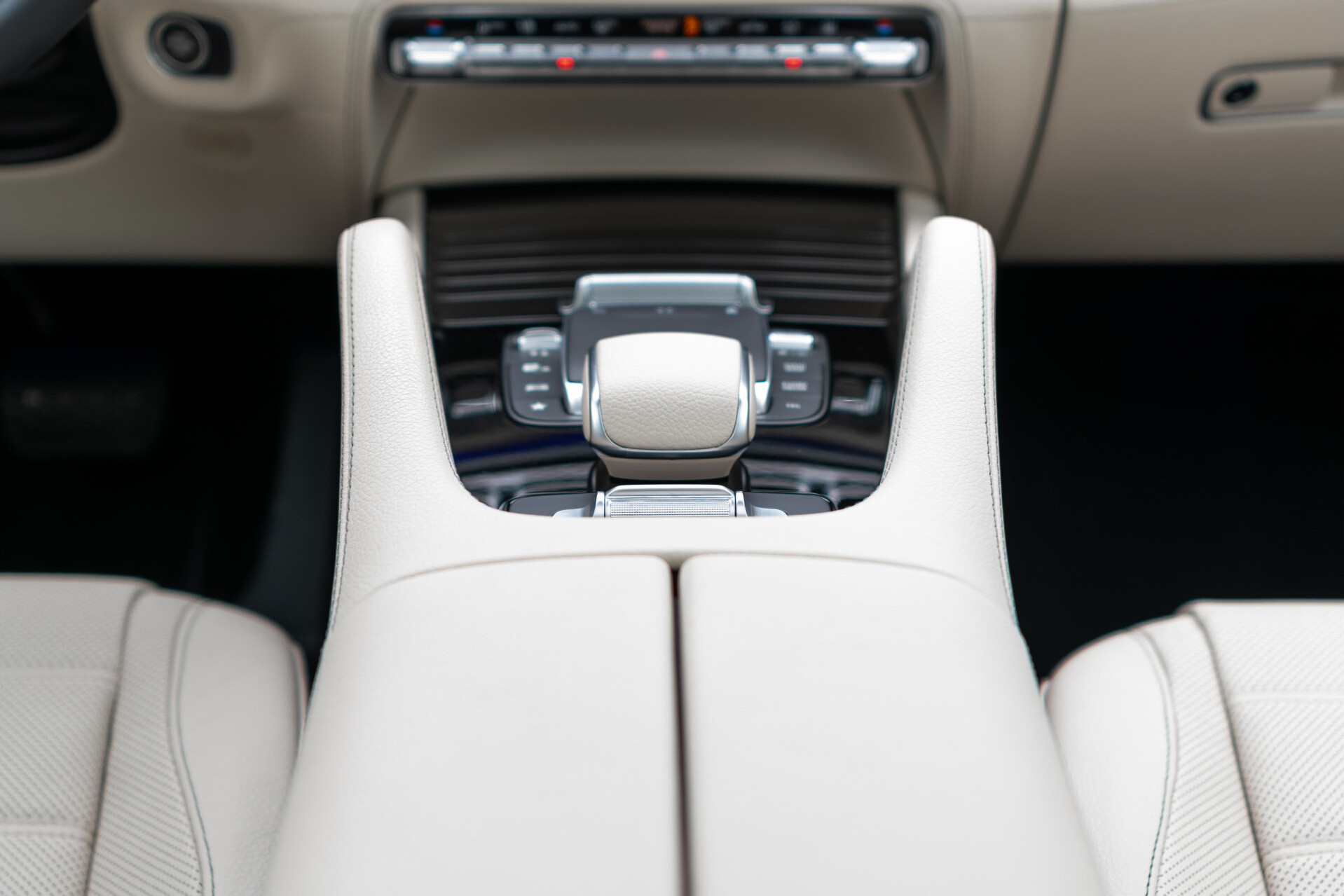 Mercedes-Benz GLE Coupé 350 e 4-M AMG Luchtvering | Panorama | Stoelkoeling | Mem | Burmester | Keyless | Distronic | Treeplanken | Panamericana Foto 24