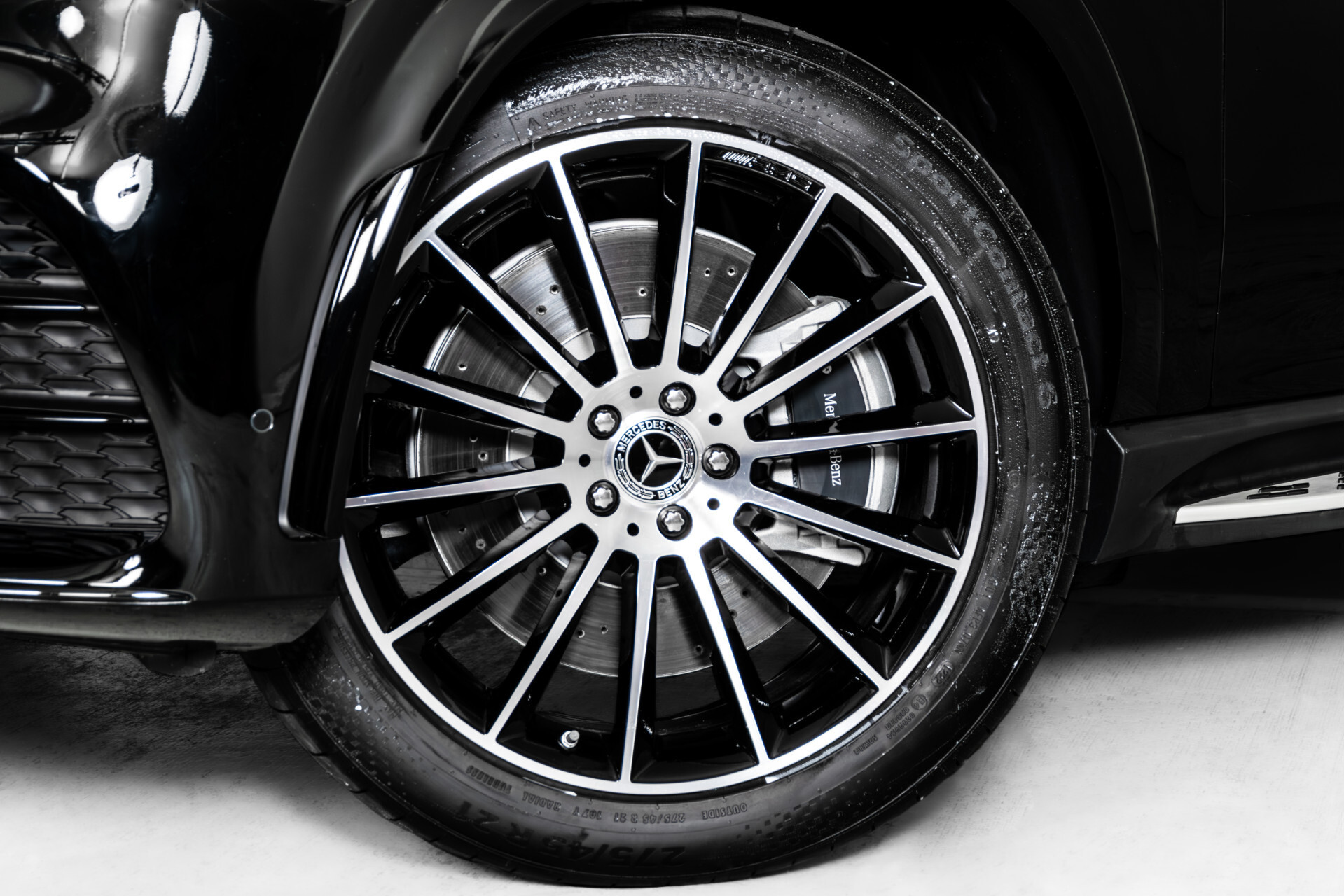 Mercedes-Benz GLE Coupé 350 e 4-M AMG Luchtvering | Panorama | Stoelkoeling | Mem | Burmester | Keyless | Distronic | Treeplanken | Panamericana Foto 43