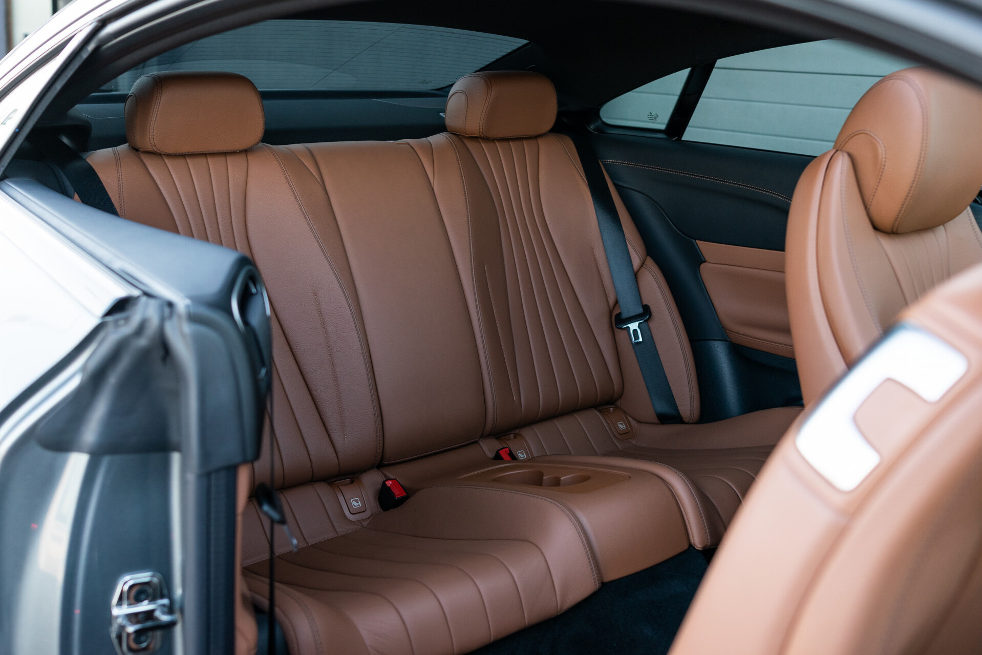 Mercedes-Benz E-Klasse Coupé 200 AMG Premium Plus Night | Panorama | Keyless | Burmester | Mem | 360 | 20" | New Service Foto 4