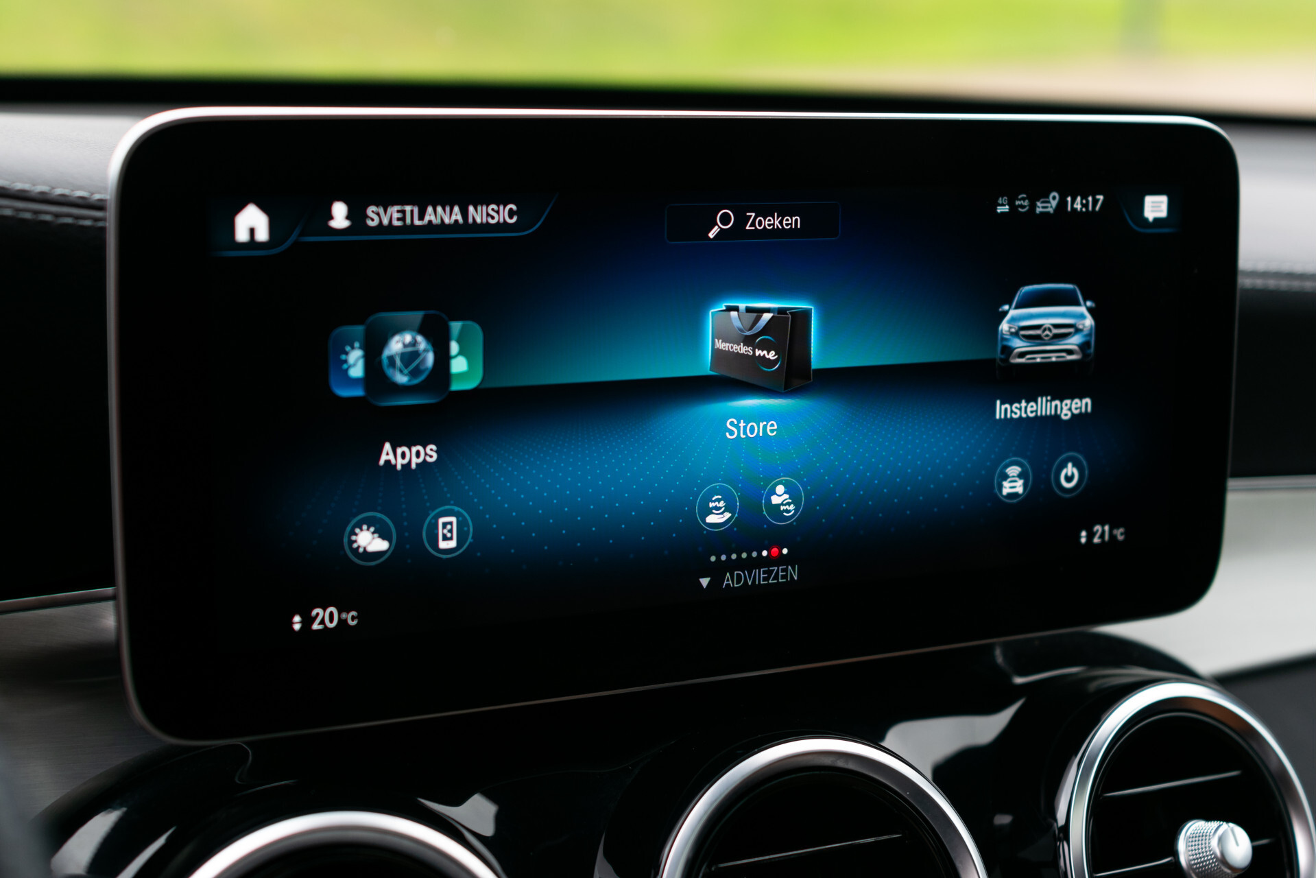 Mercedes-Benz GLC Coupé 300e 4-M AMG | Night | Schuifdak | Memory | 360 camera | SoundSysteem | 20" | Treeplanken Foto 23