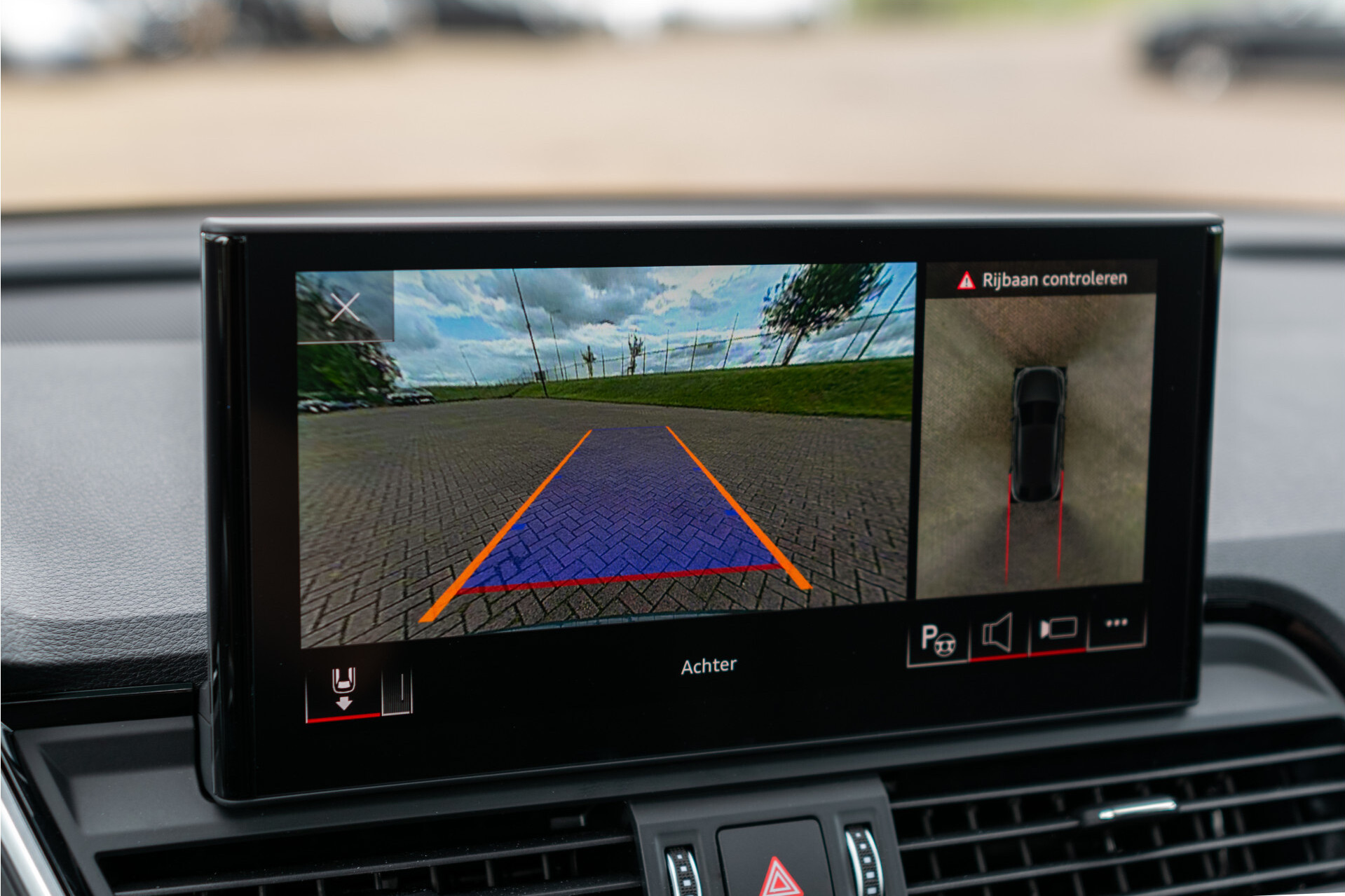 Audi Q5 Sportback 55 TFSI e S edition S edition Luchtvering | Panorama | Keyless | Nappa | Trekhaak | Zwart Optiek | Nieuwprijs €103268 Foto 23