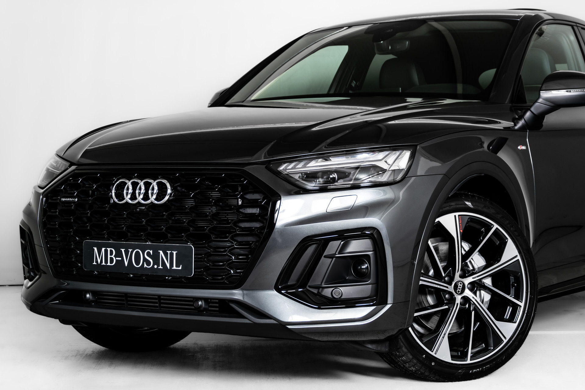 Audi Q5 Sportback 55 TFSI e S edition S edition Luchtvering | Panorama | Keyless | Nappa | Trekhaak | Zwart Optiek | Nieuwprijs €103268 Foto 39