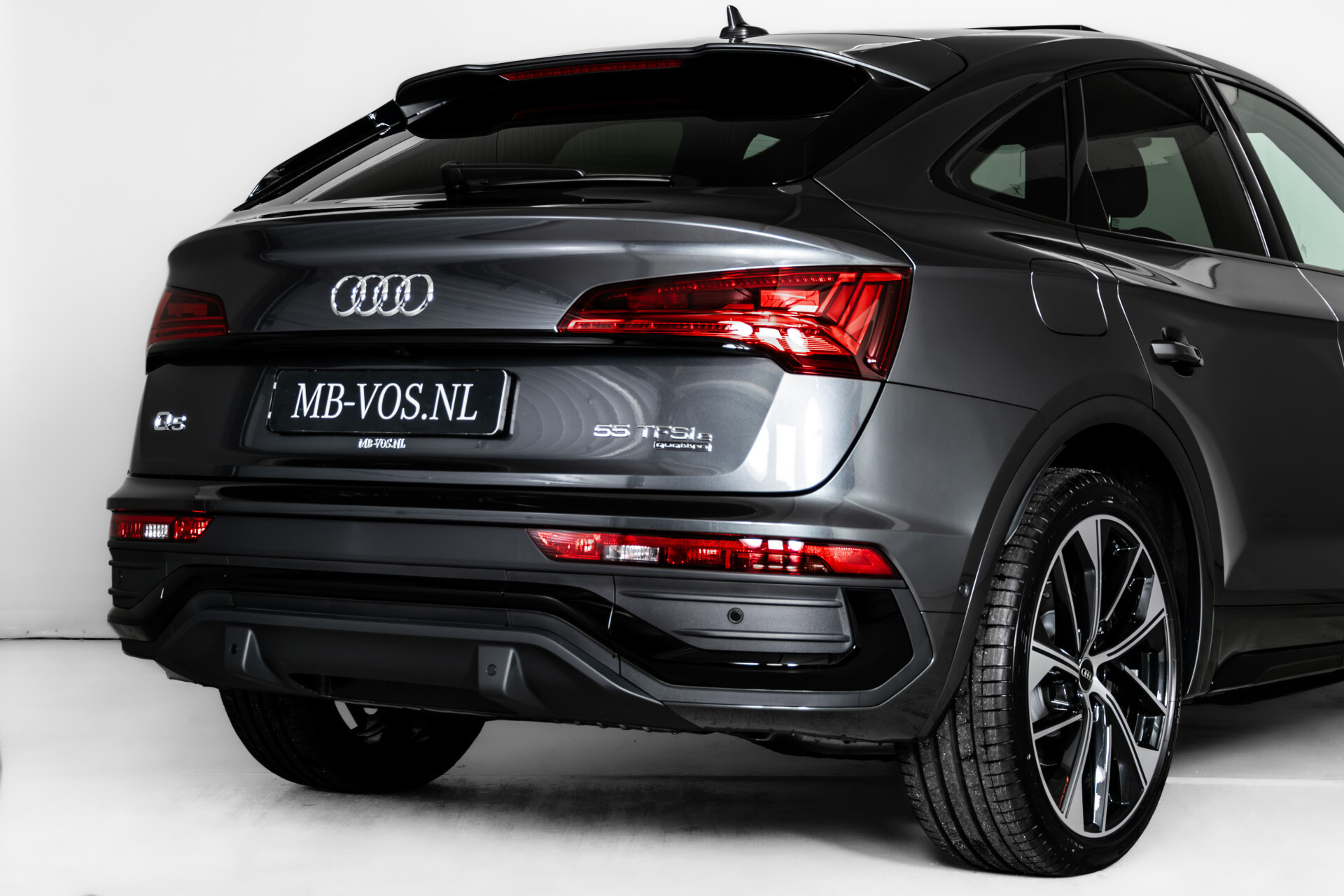 Audi Q5 Sportback 55 TFSI e S edition S edition Luchtvering | Panorama | Keyless | Nappa | Trekhaak | Zwart Optiek | Nieuwprijs €103268 Foto 40