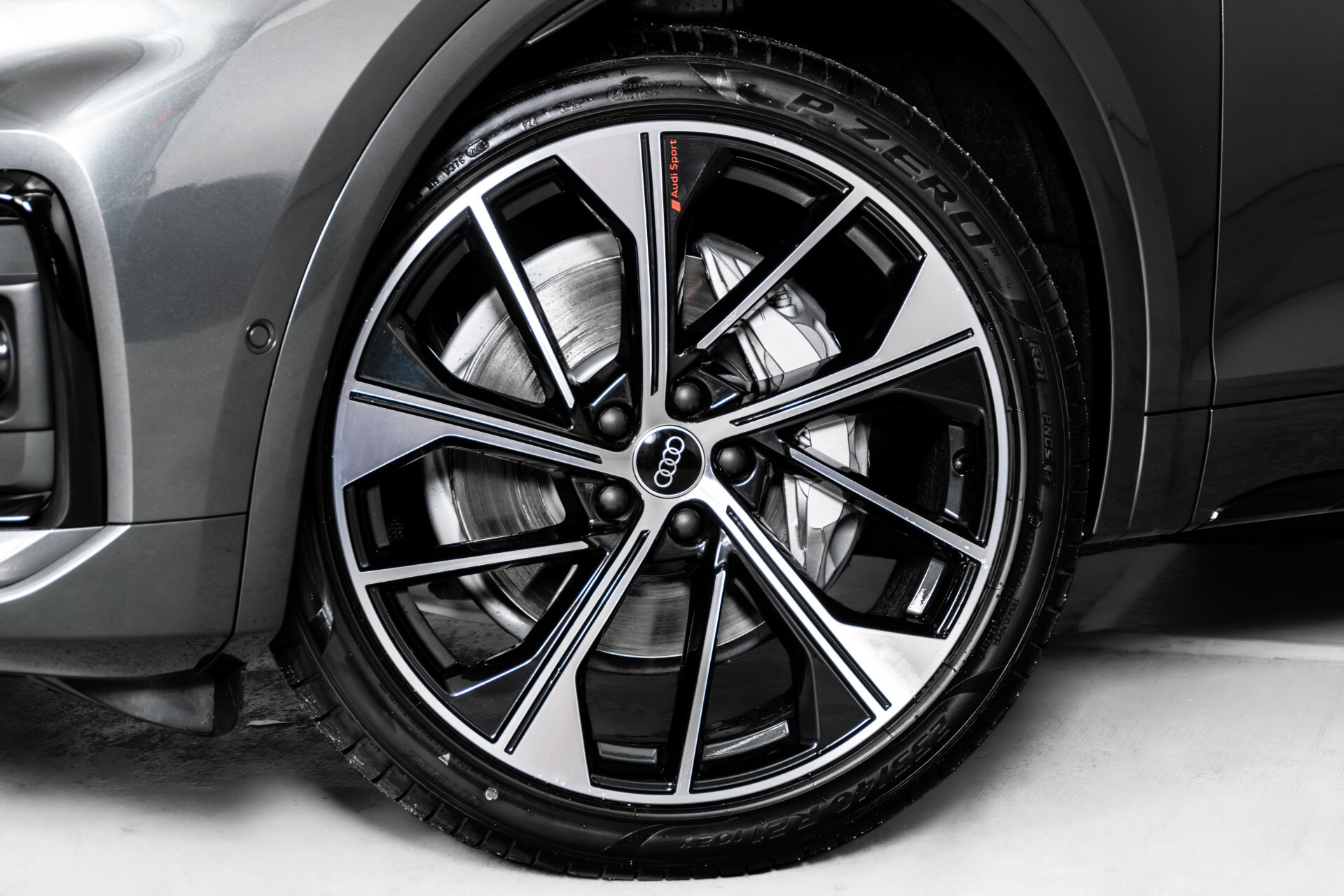 Audi Q5 Sportback 55 TFSI e S edition S edition Luchtvering | Panorama | Keyless | Nappa | Trekhaak | Zwart Optiek | Nieuwprijs €103268 Foto 41