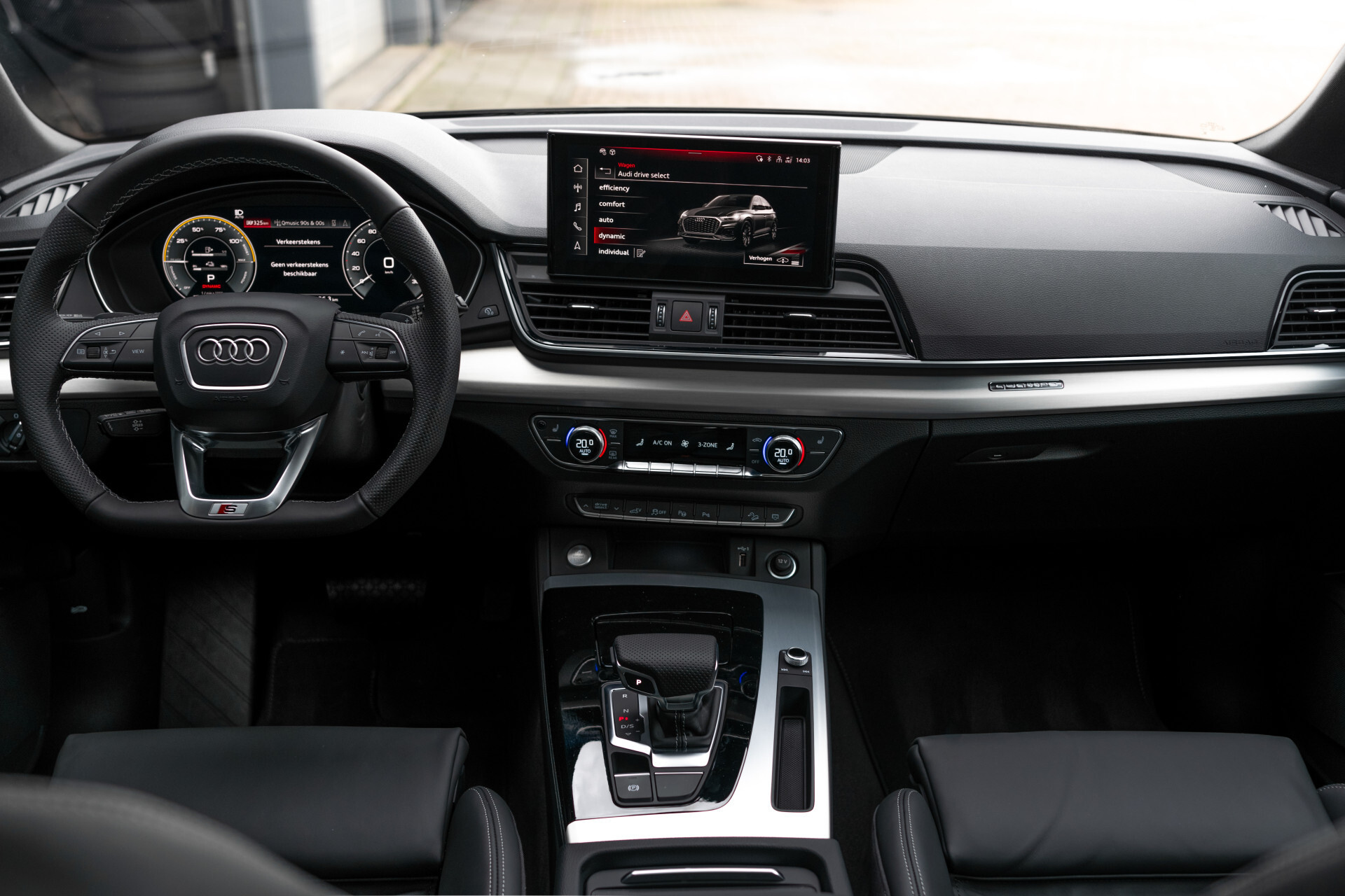 Audi Q5 Sportback 55 TFSI e S edition S edition Luchtvering | Panorama | Keyless | Nappa | Trekhaak | Zwart Optiek | Nieuwprijs €103268 Foto 5