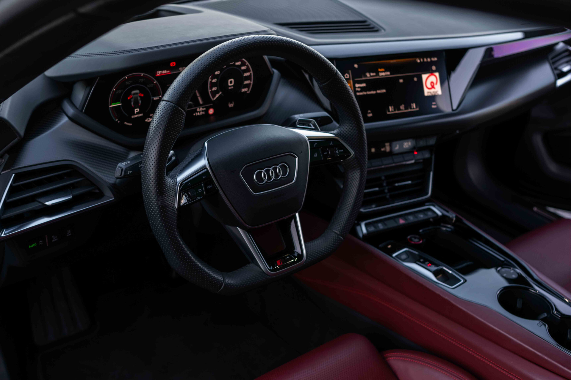 Audi e-tron GT RS 93 kWh 600 pk B&O | 21" | Carbid Brakes | Laser | HUD | Alcantara | Assistentie Plus | Standkachel/koeling Foto 22