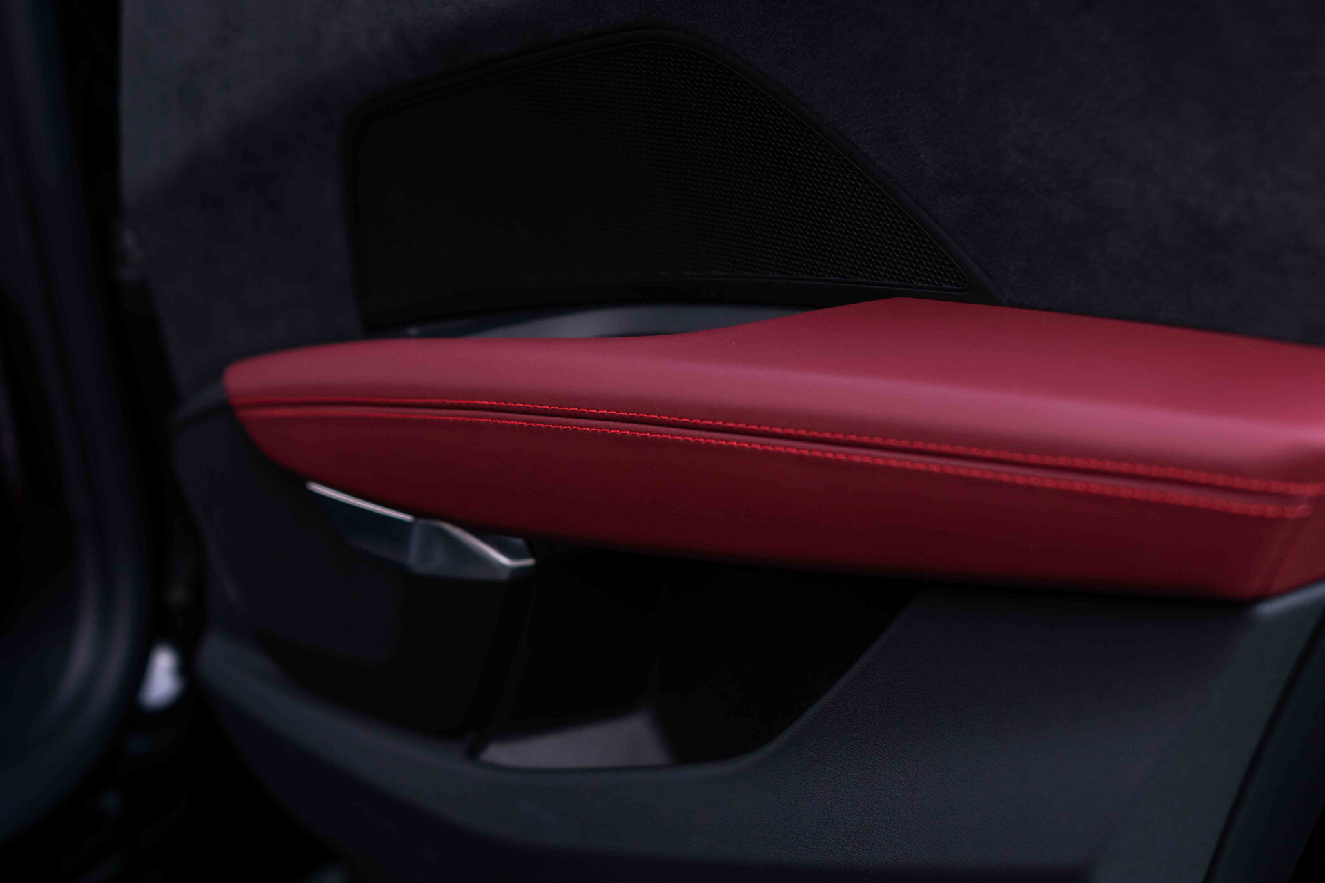 Audi e-tron GT RS 93 kWh 600 pk B&O | 21" | Carbid Brakes | Laser | HUD | Alcantara | Assistentie Plus | Standkachel/koeling Foto 31