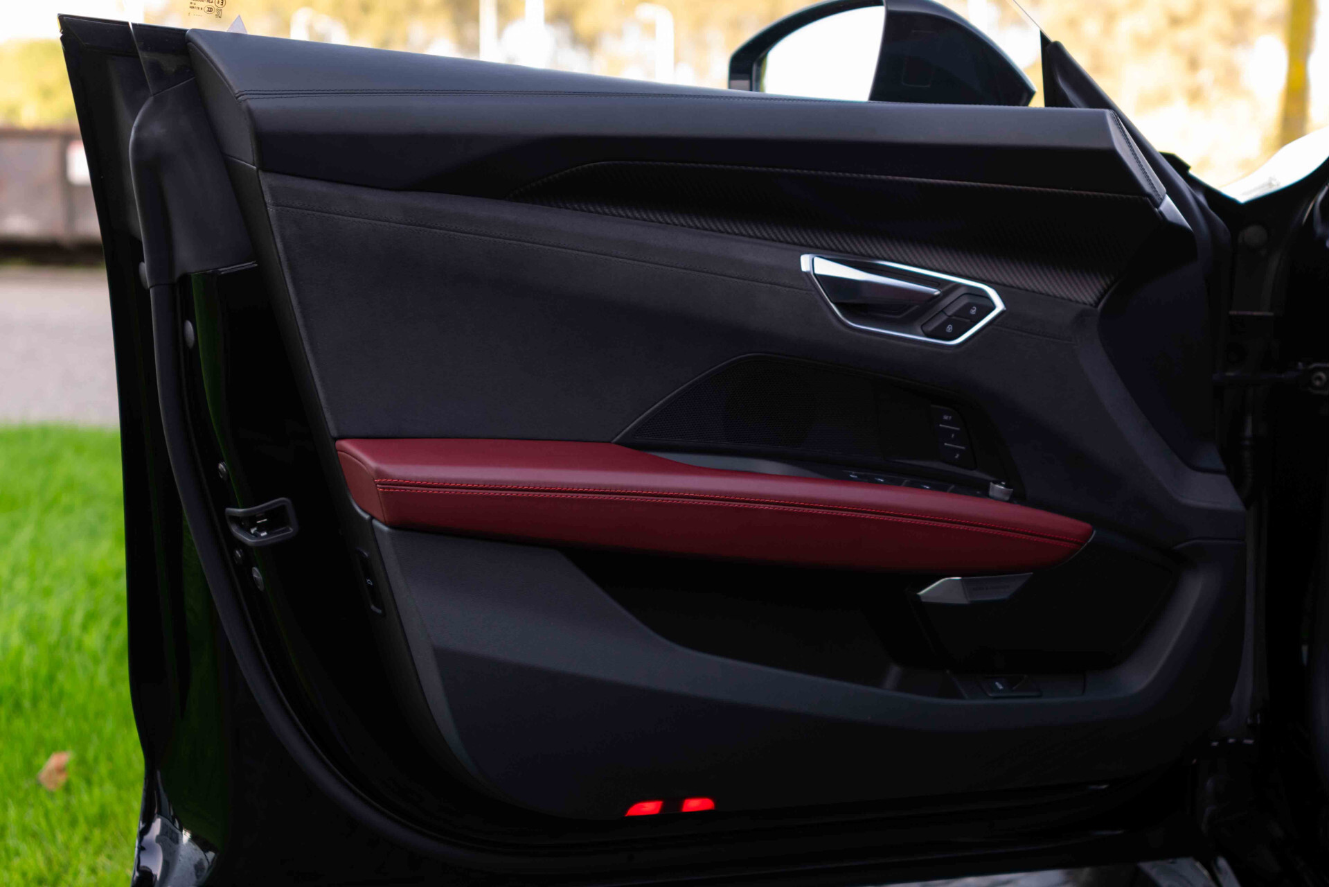 Audi e-tron GT RS 93 kWh 600 pk B&O | 21" | Carbid Brakes | Laser | HUD | Alcantara | Assistentie Plus | Standkachel/koeling Foto 8