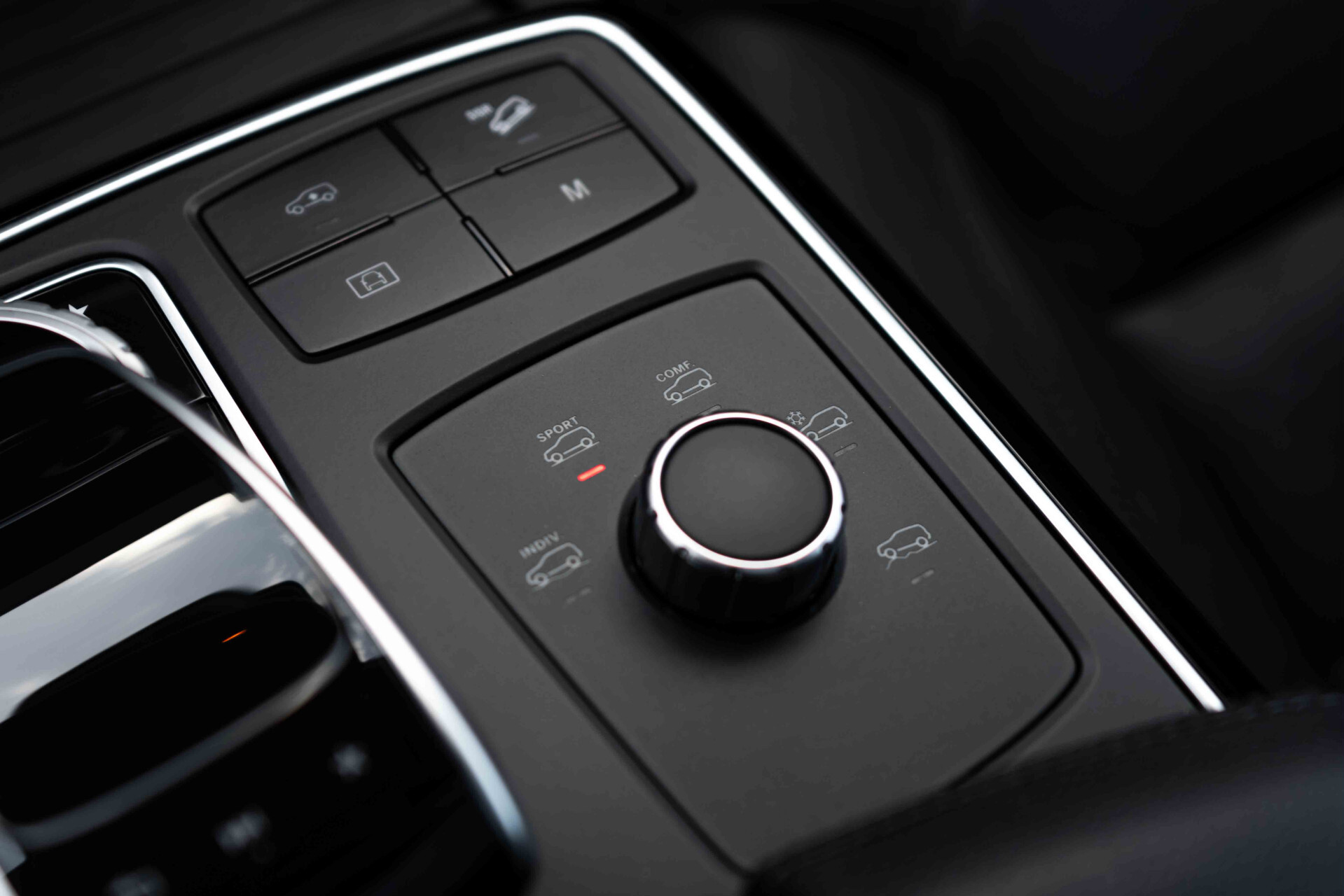 Mercedes-Benz GLE 350 d 4-M Luchtvering | Schuifdak | Trekhaak | 19" | Carplay | Comand | ILS | Leder | Sfeerverlichting | Aut9 Foto 17