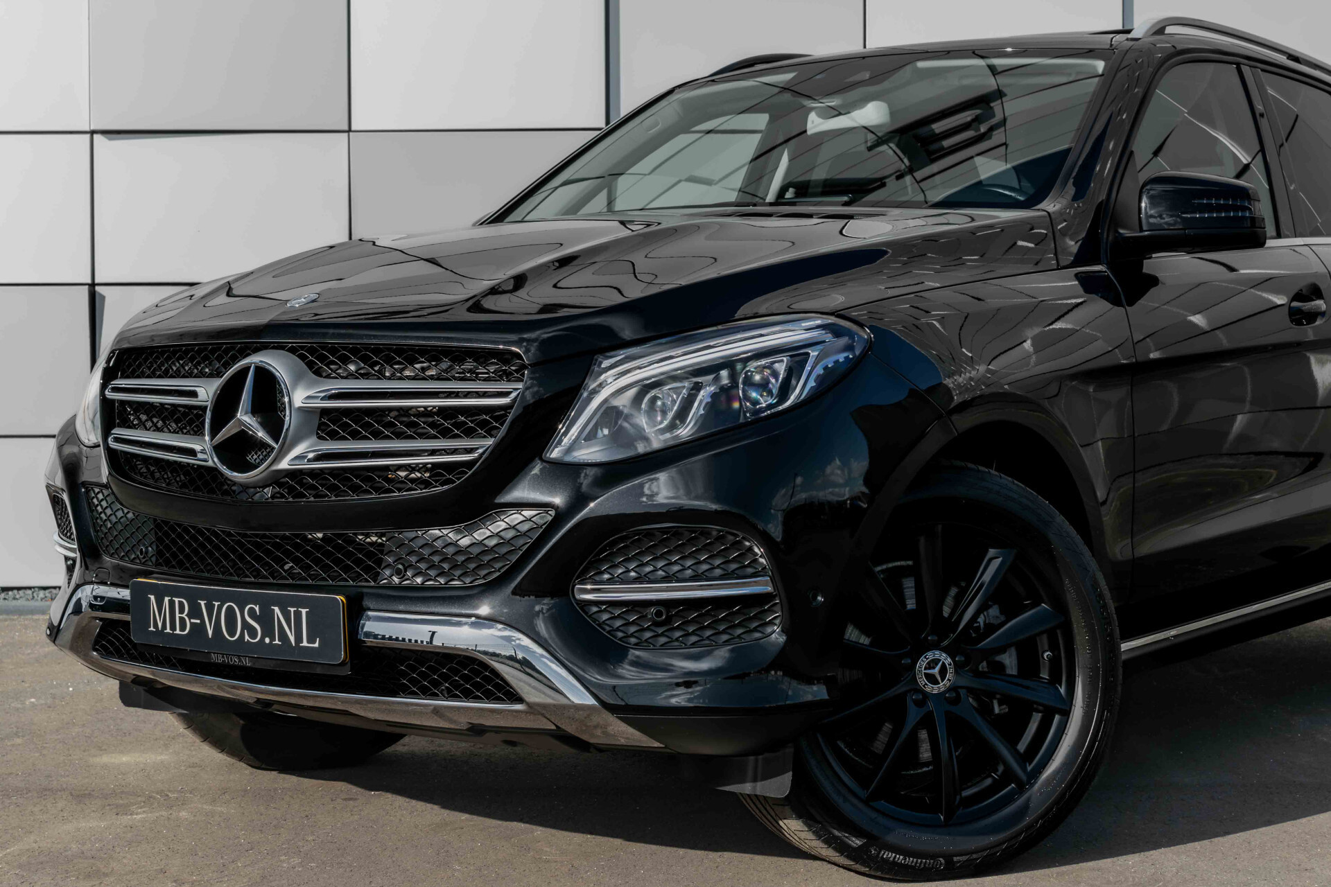 Mercedes-Benz GLE 350 d 4-M Luchtvering | Schuifdak | Trekhaak | 19" | Carplay | Comand | ILS | Leder | Sfeerverlichting | Aut9 Foto 25