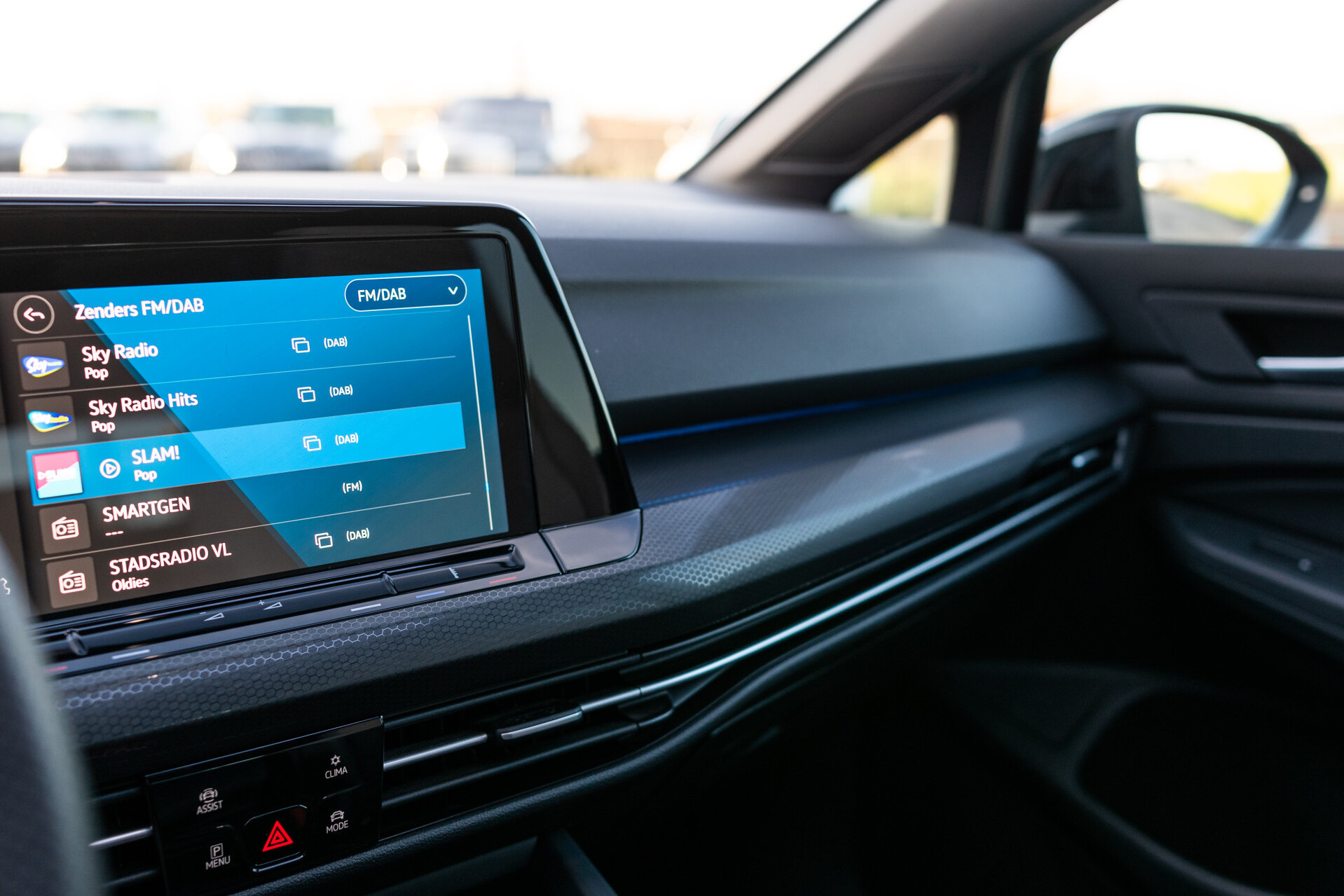 Volkswagen Golf 8 2.0 GTD IQ | Pano | Sfeer | Stoelkoeling | Leer | 19" | Blackline Aut Foto 15