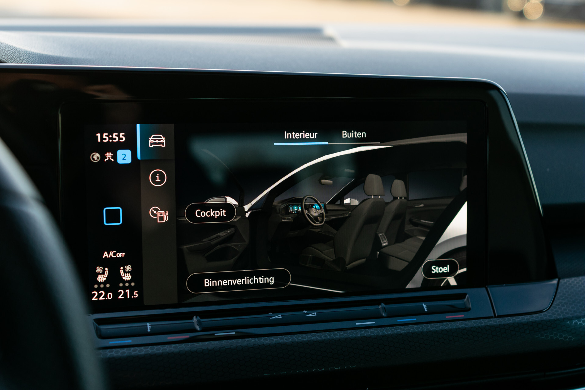 Volkswagen Golf 8 2.0 GTD IQ | Pano | Sfeer | Stoelkoeling | Leer | 19" | Blackline Aut Foto 25