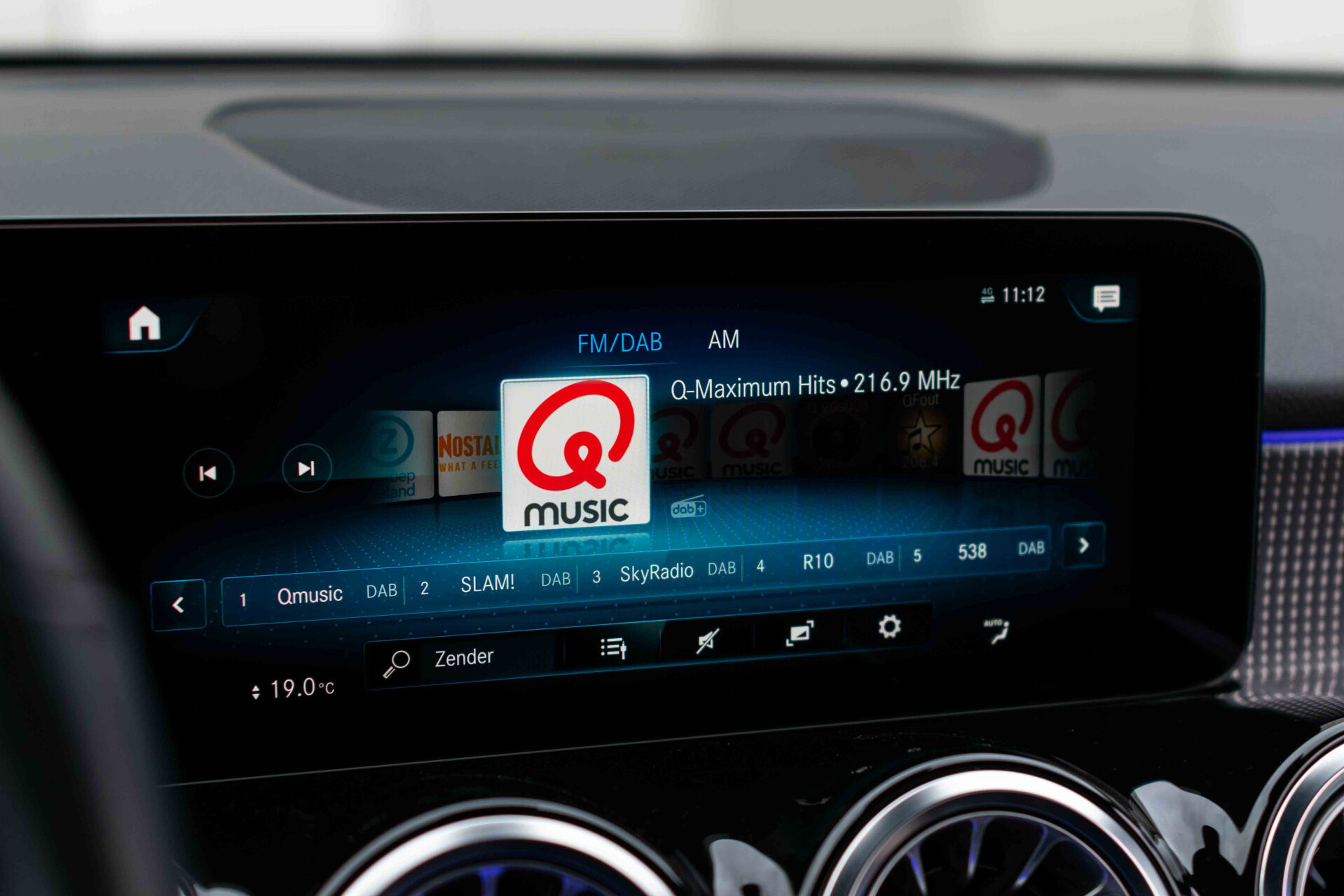 Mercedes-Benz GLB 180 Progressive Keyless-Go | MBUX | Sfeerverlichting | Camera | Verw-Stoelen | DAB | Privacyglas | Aut7 Foto 13