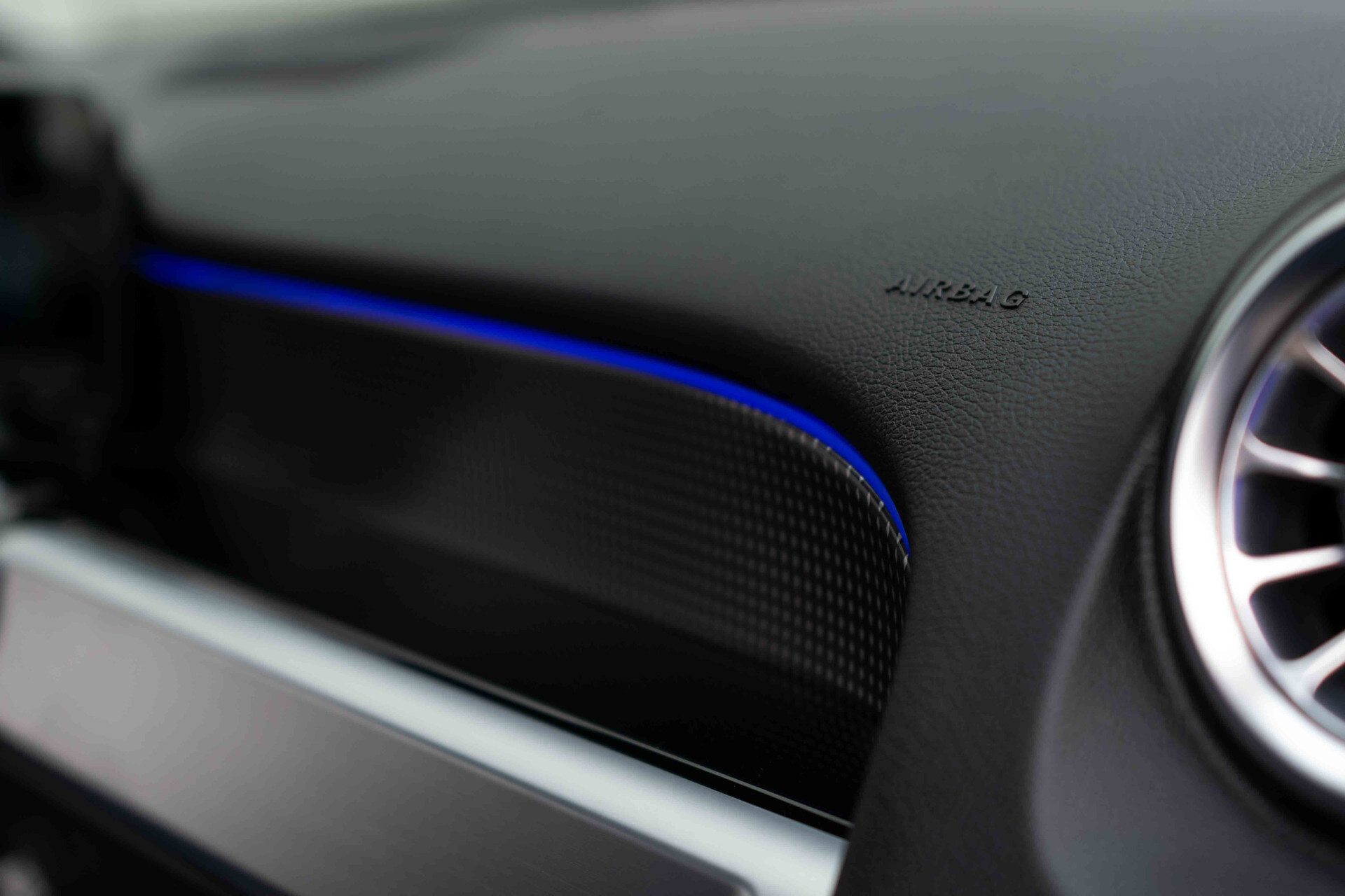 Mercedes-Benz GLB 180 Progressive Keyless-Go | MBUX | Sfeerverlichting | Camera | Verw-Stoelen | DAB | Privacyglas | Aut7 Foto 20